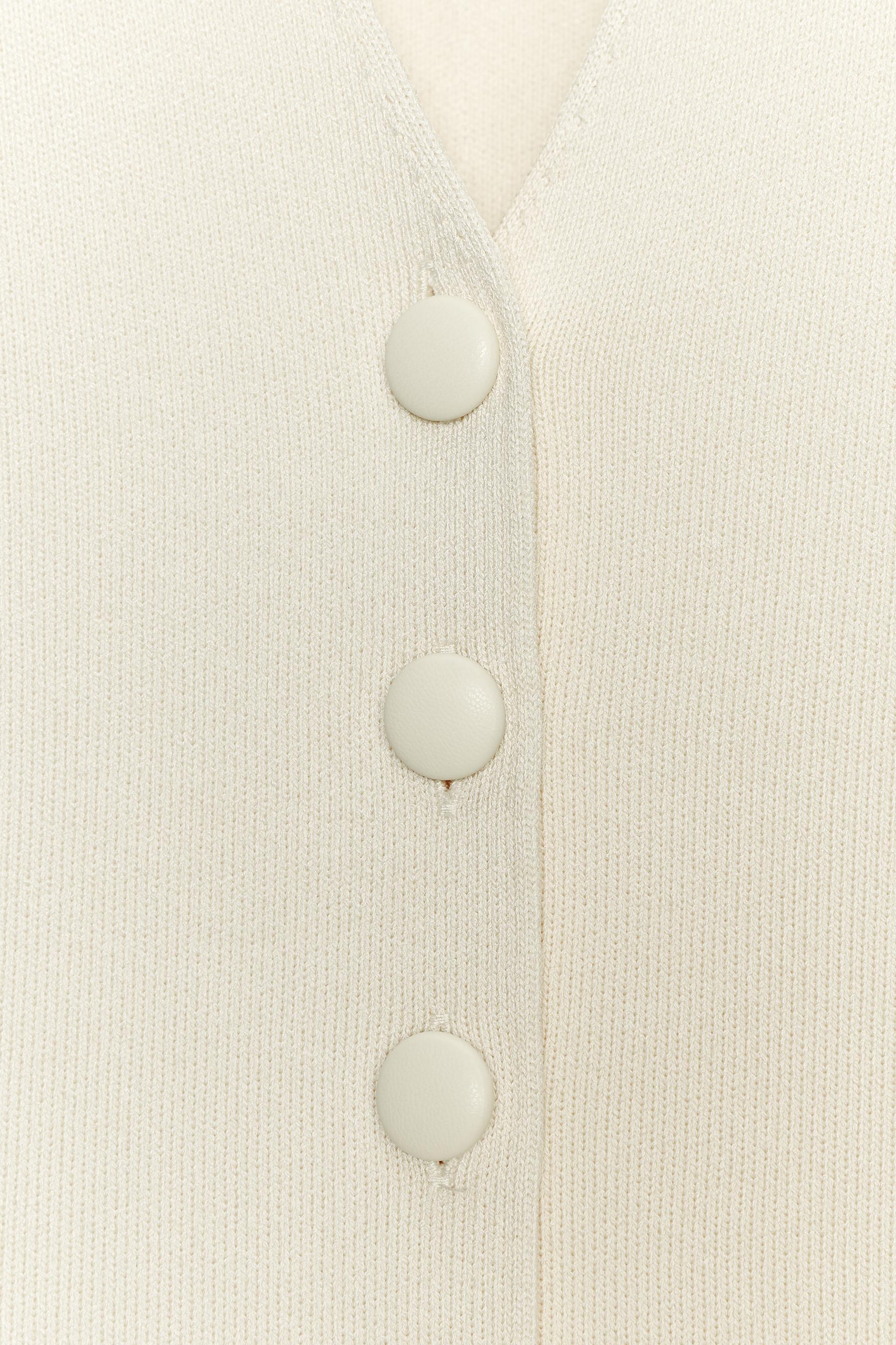 BUTTONED KNIT WAISTCOAT WITH COVERED BUTTONS - Image 6
