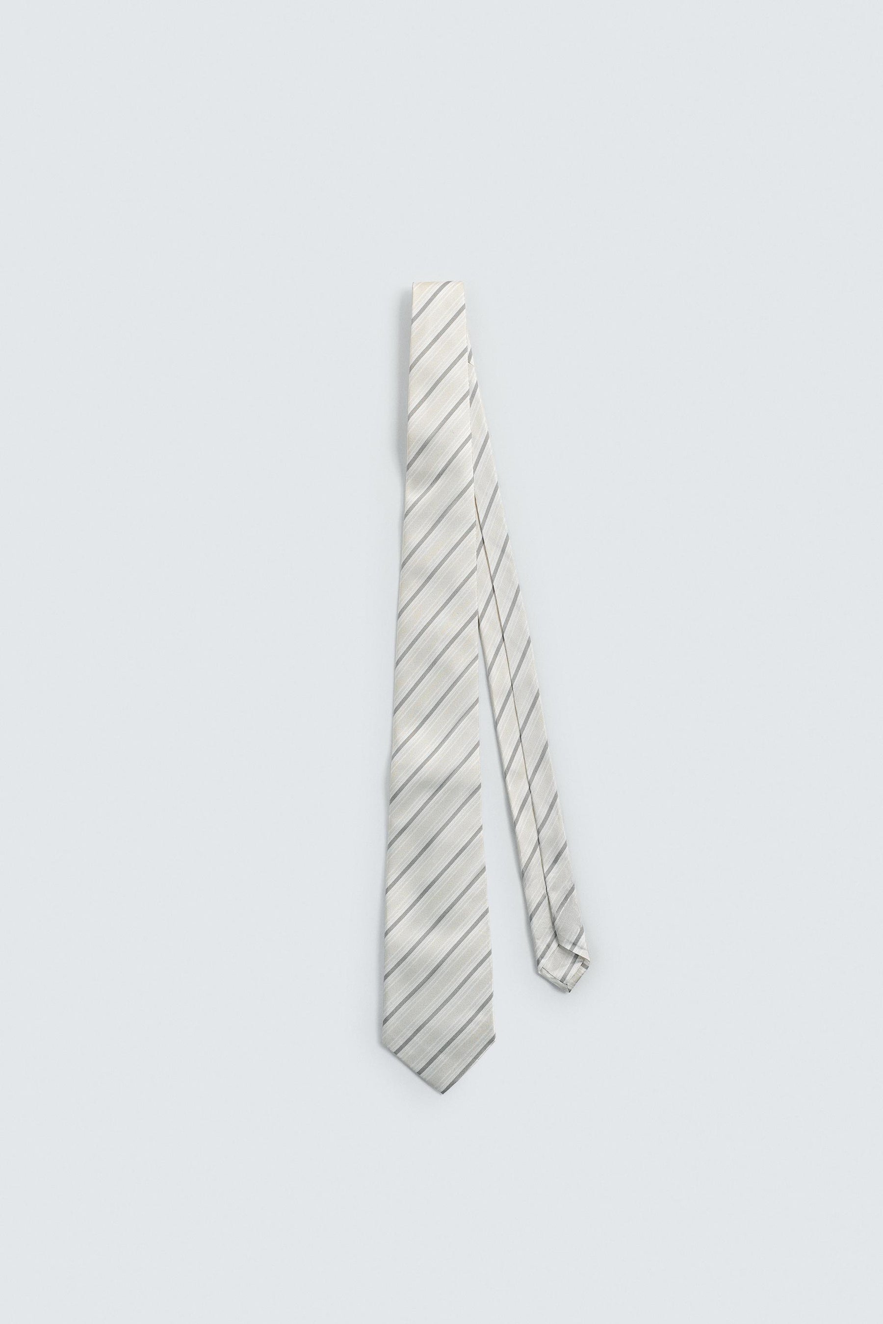 100% SILK STRIPED TIE - Image 4