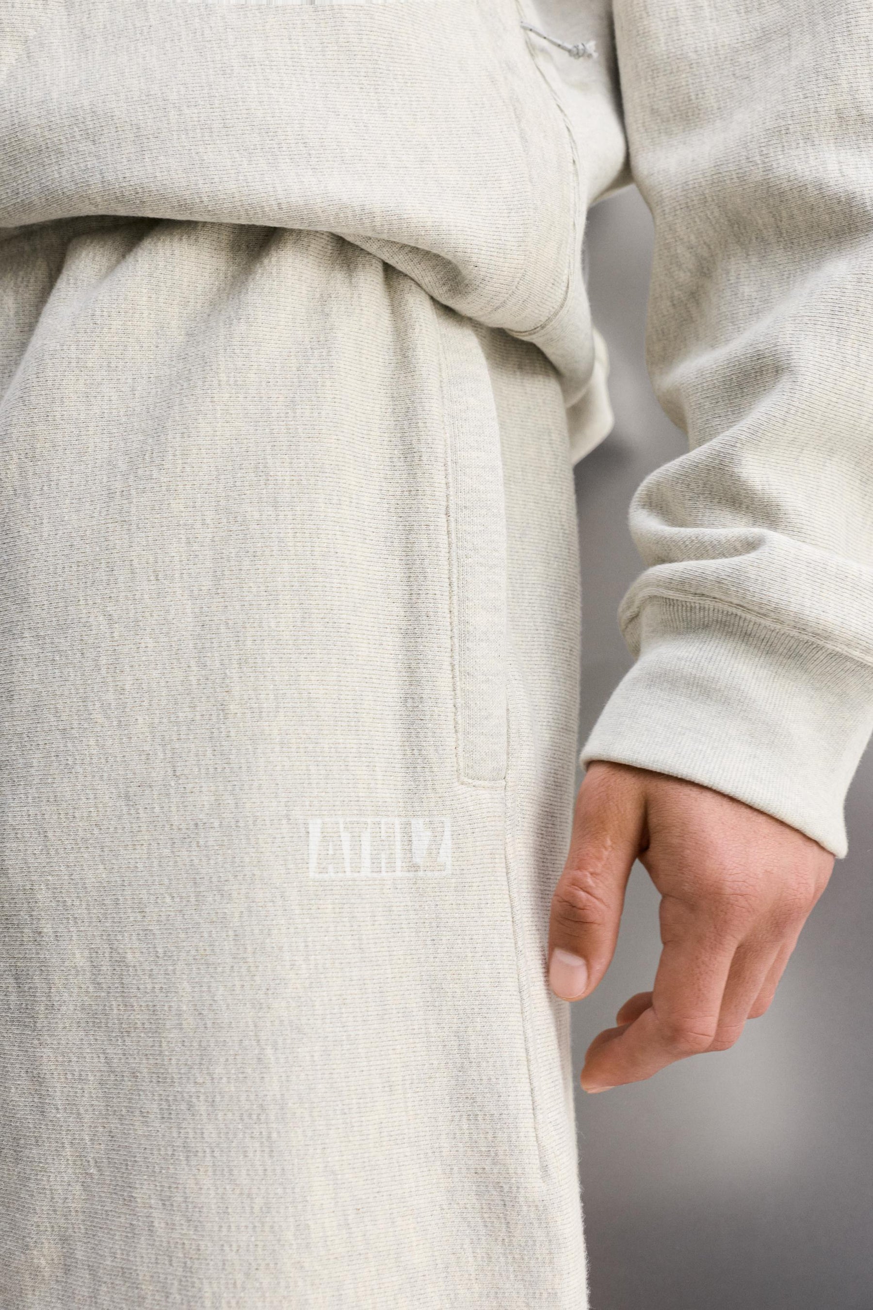 TRAINING JOGGER SHORTS - Image 7