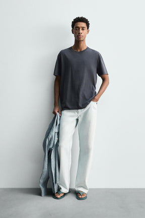 LIGHTWEIGHT IRREGULAR TRIM T-SHIRT - Image 1