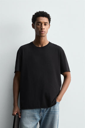 LIGHTWEIGHT IRREGULAR TRIM T-SHIRT - Image 2