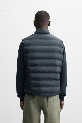 LIGHTWEIGHT WATER-REPELLENT PUFFER GILET - Image 3