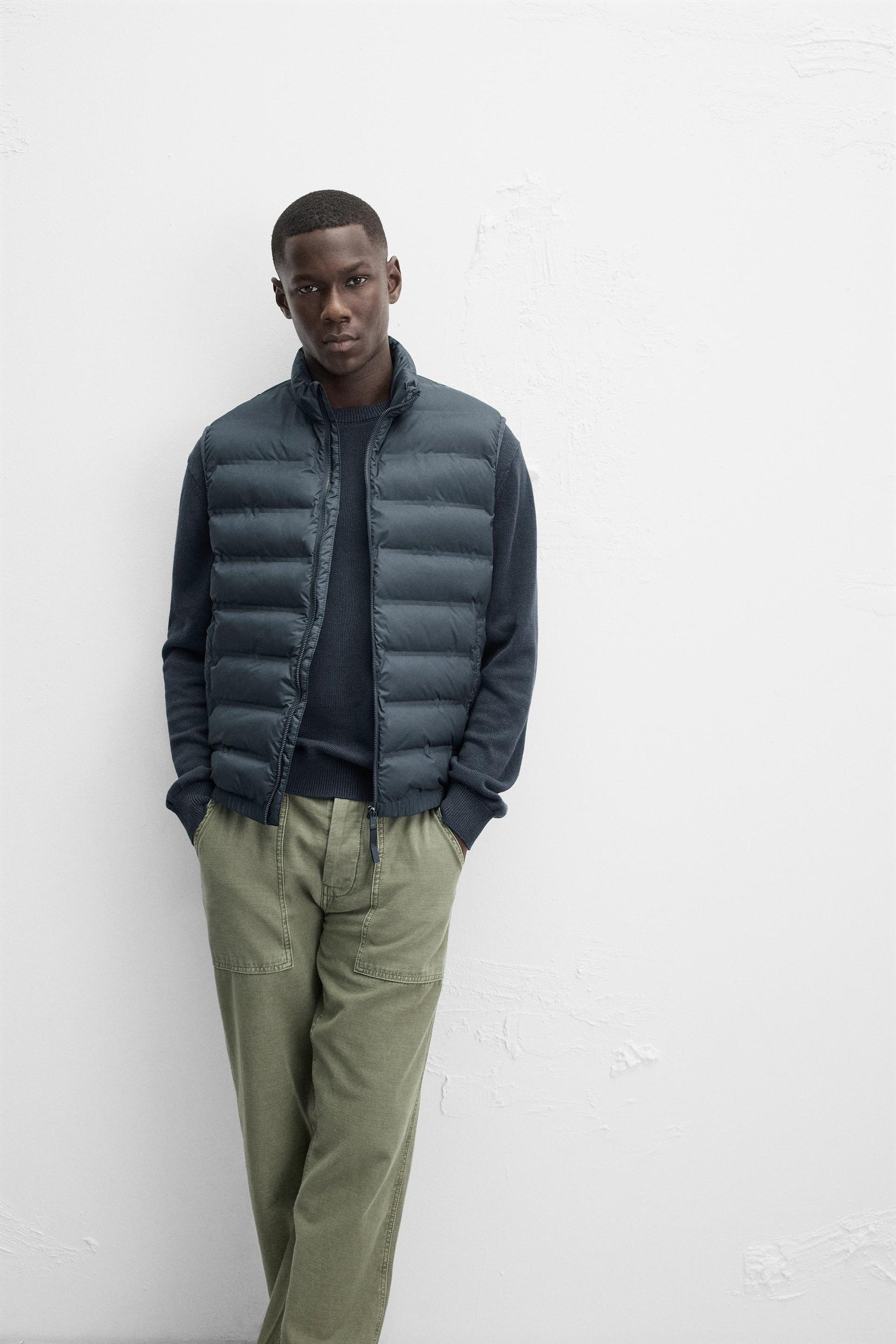 LIGHTWEIGHT WATER-REPELLENT PUFFER GILET - Image 5