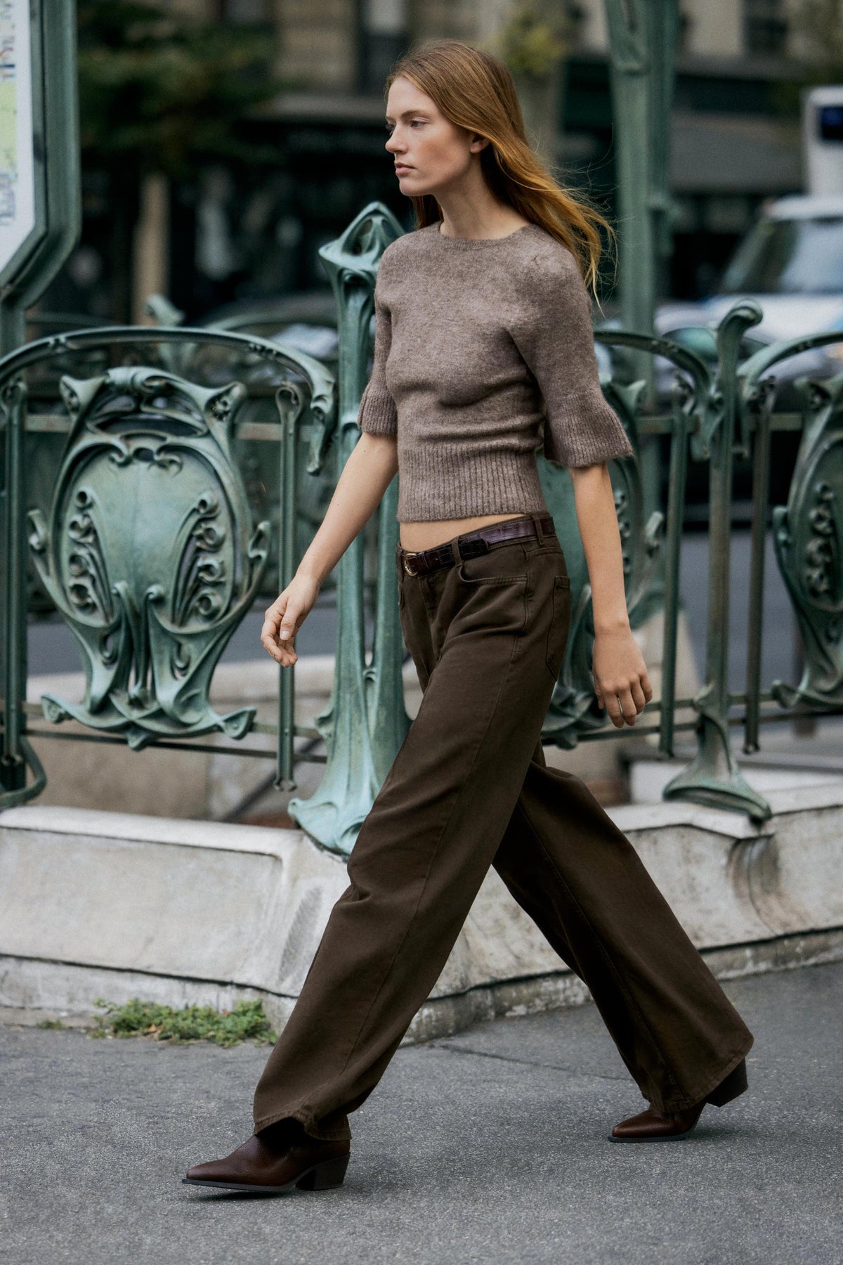 KNIT SHORT SLEEVE JUMPER WITH OPEN BACK - Image 1