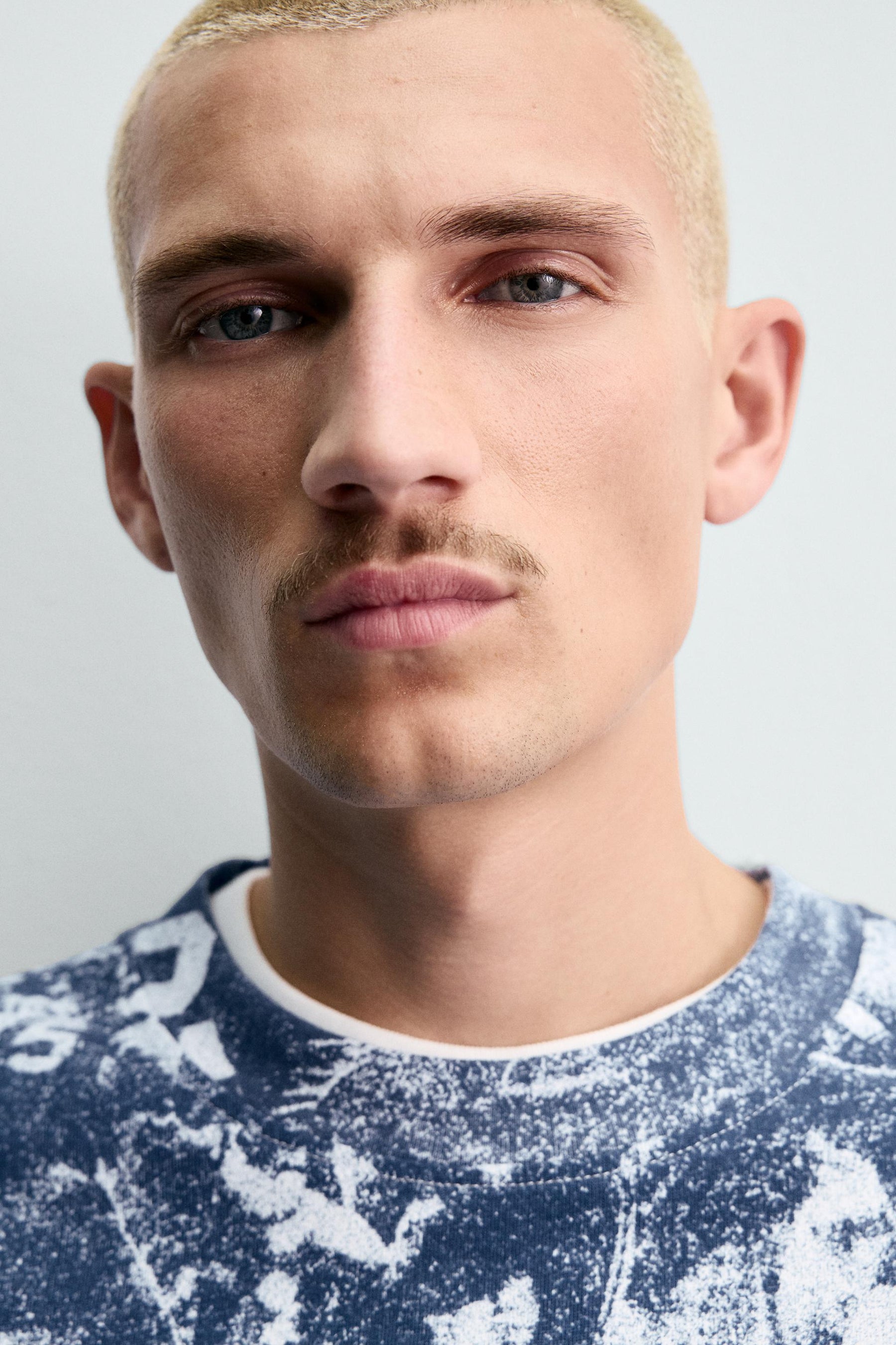 AMERICAN FOOTBALL PRINT T-SHIRT CHAMPION ® X - Image 6