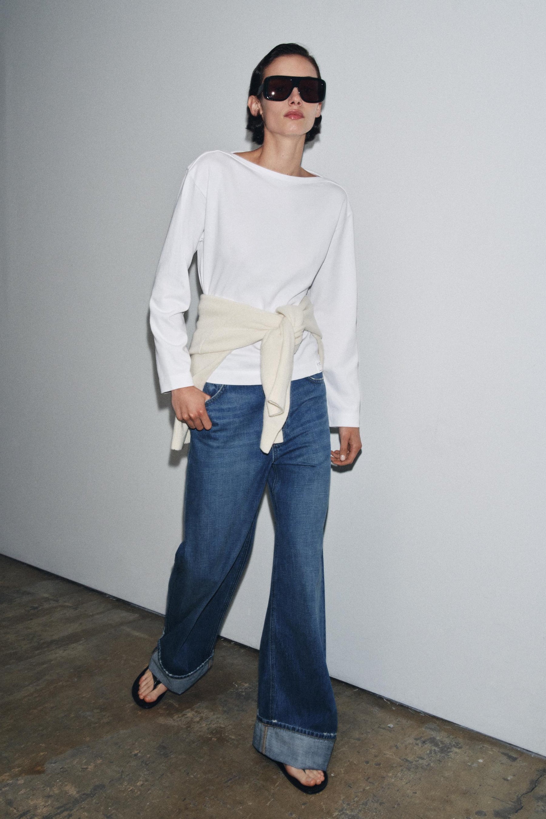 Boat Neck Label T-Shirt