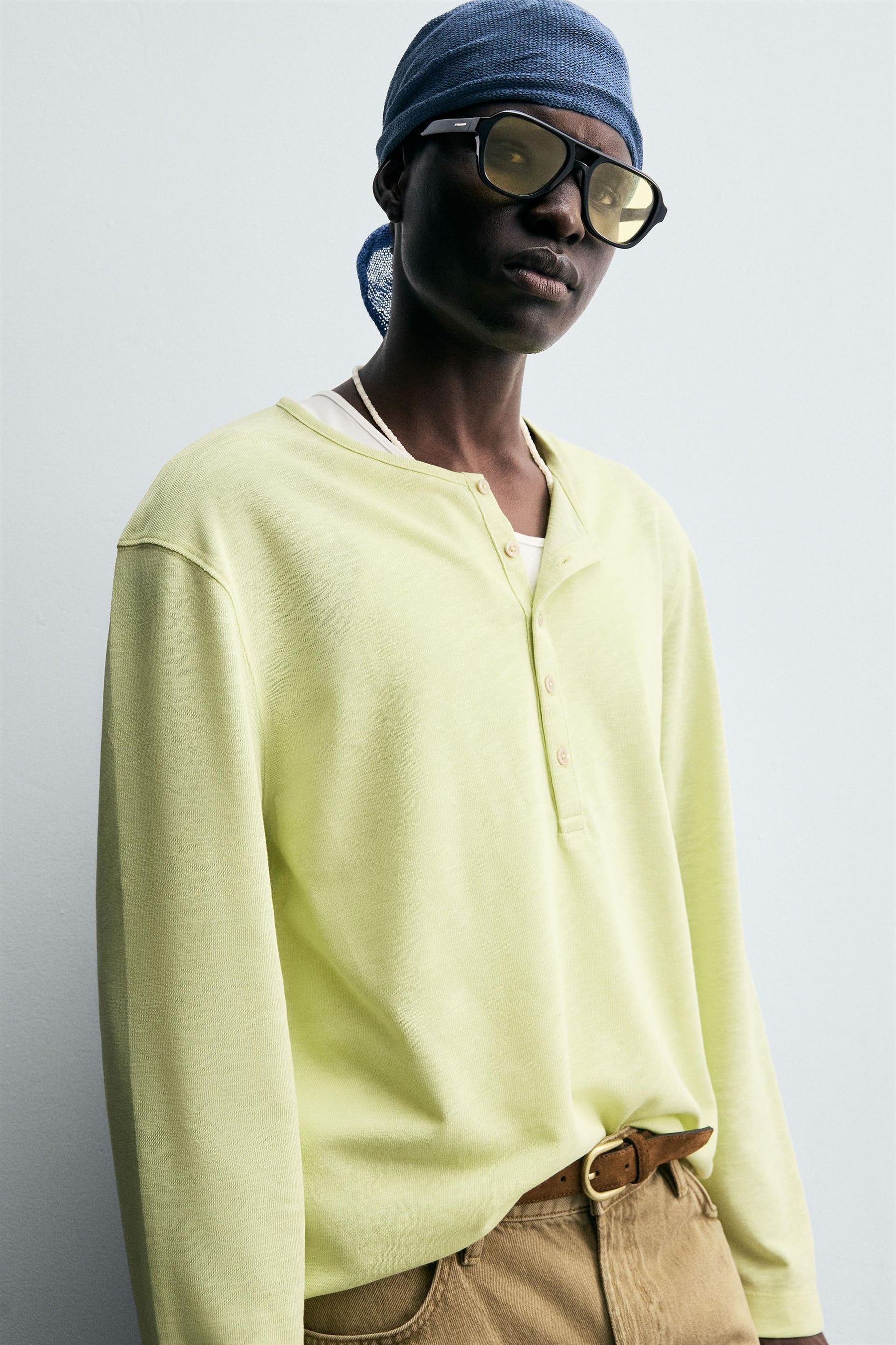 LIGHTWEIGHT GRANDAD COLLAR T-SHIRT - Image 6