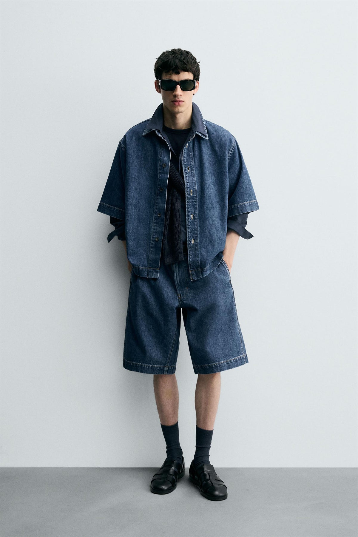 PLEATED RELAXED FIT DENIM BERMUDA SHORTS - Image 1