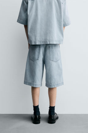 PLEATED RELAXED FIT DENIM BERMUDA SHORTS - Image 3