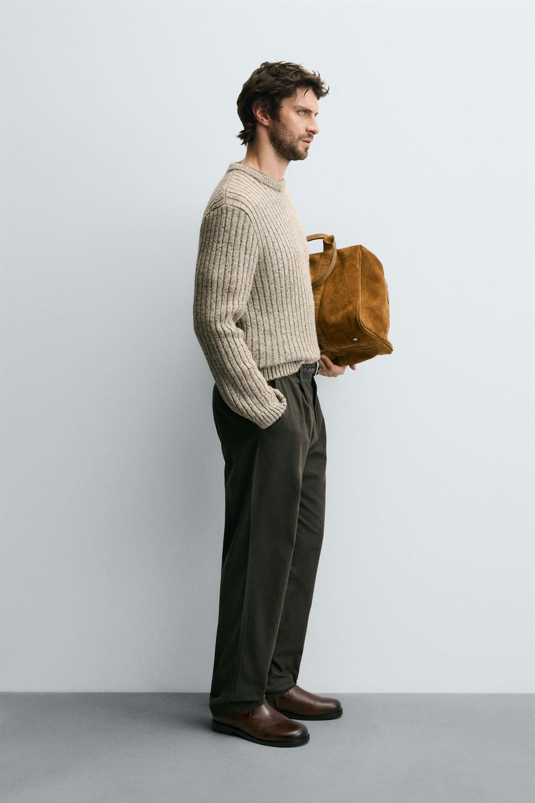 REGULAR FIT PLEATED TROUSERS - Image 4