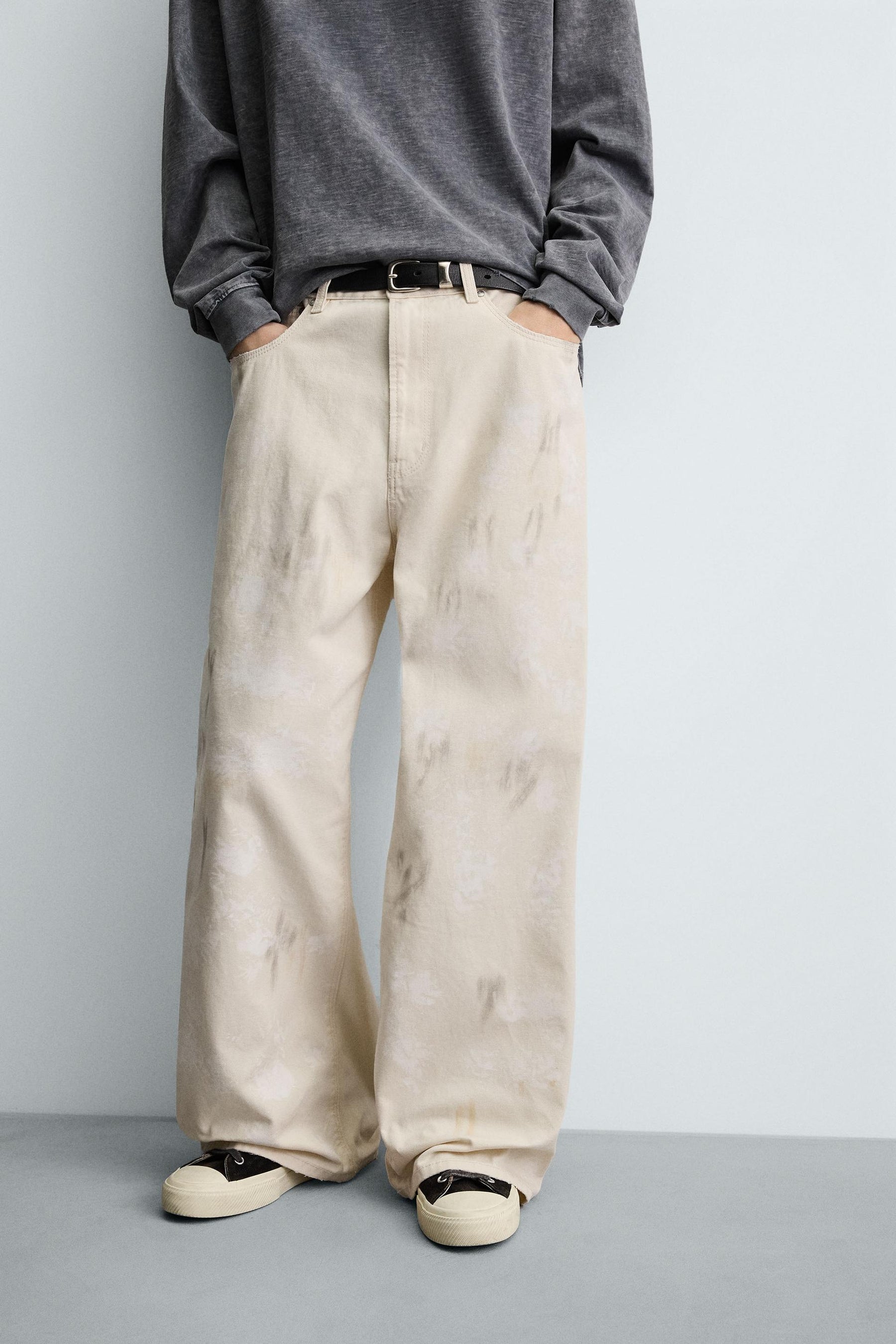 ABSTRACT PRINT TEXTURED TROUSERS - Image 6