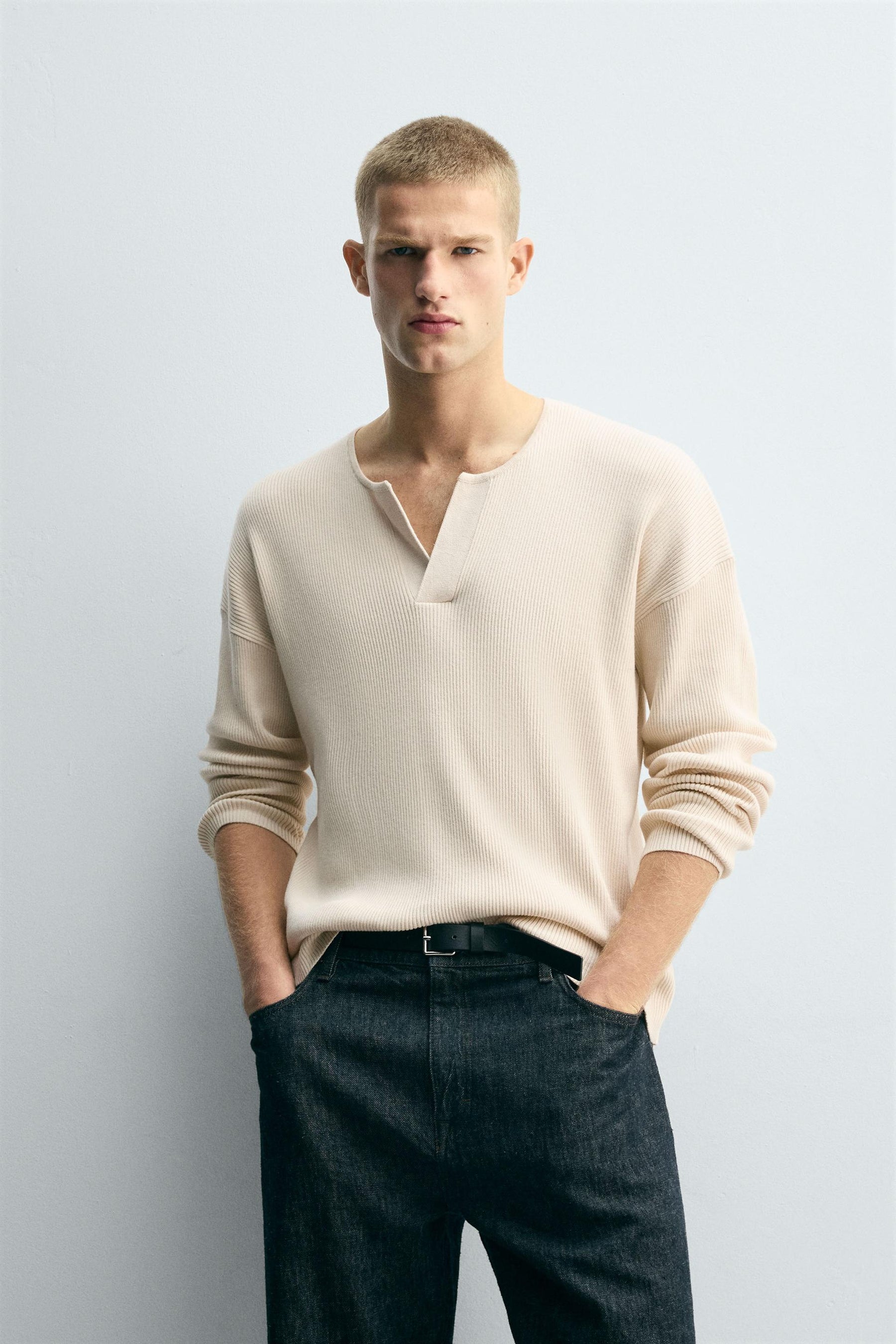 TEXTURED RELAXED FIT SWEATER - Image 2