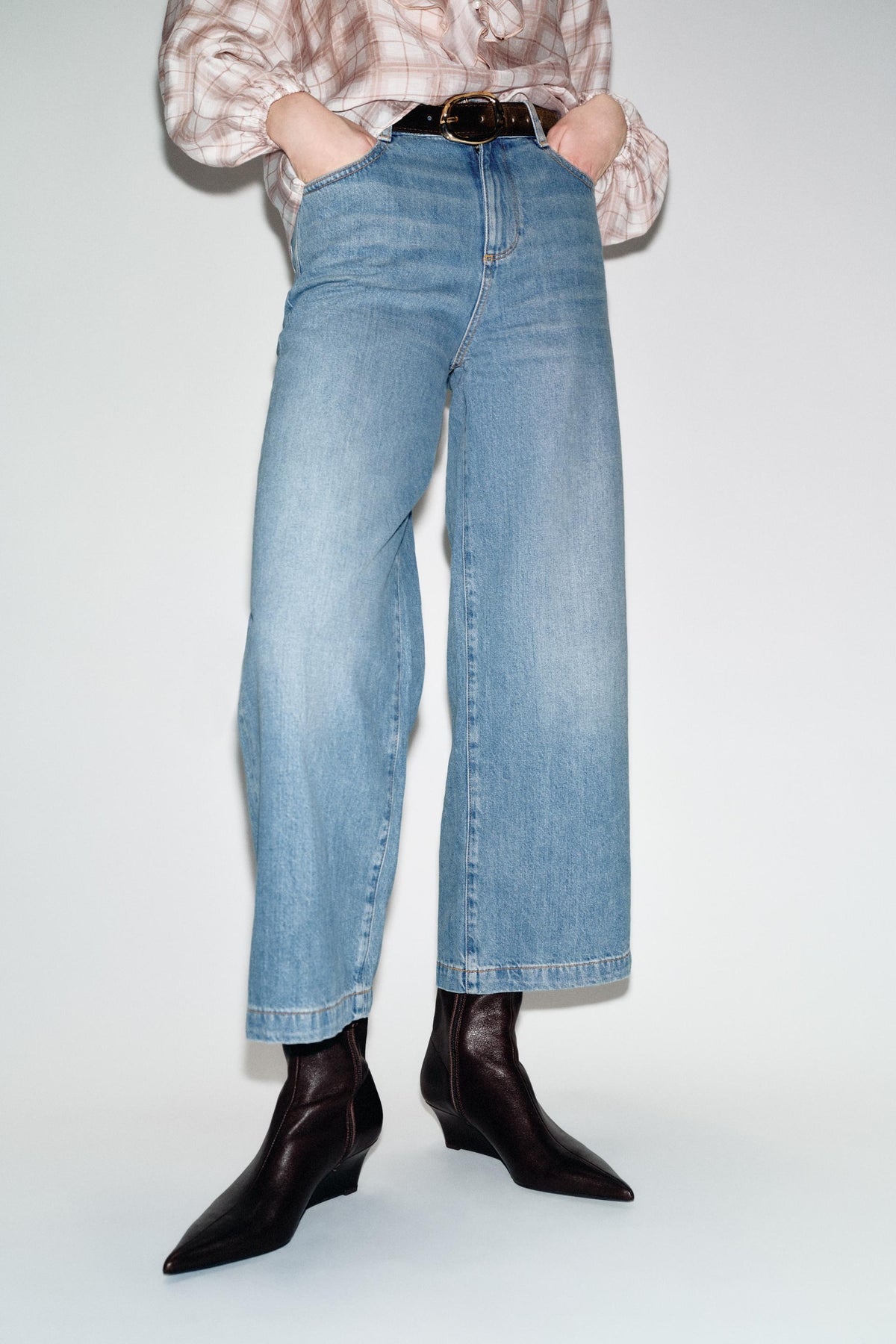Wide Leg Cropped Jeans