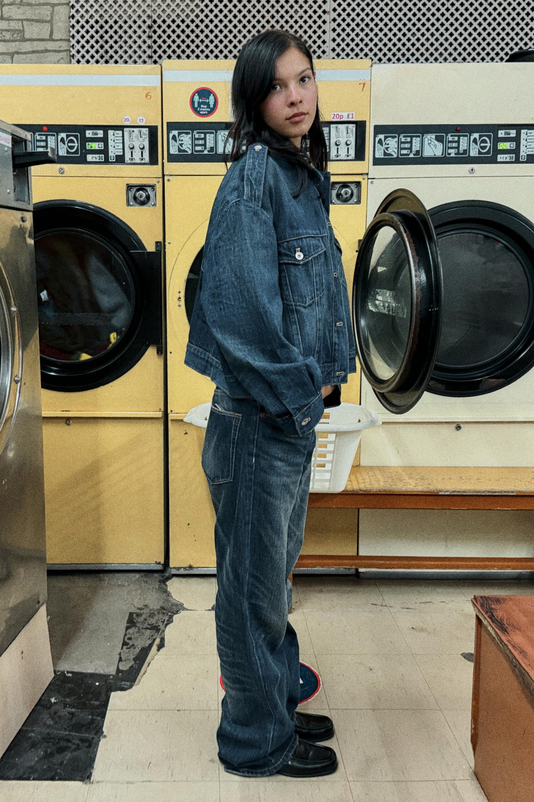 Mid-Waist Boyfriend Jeans