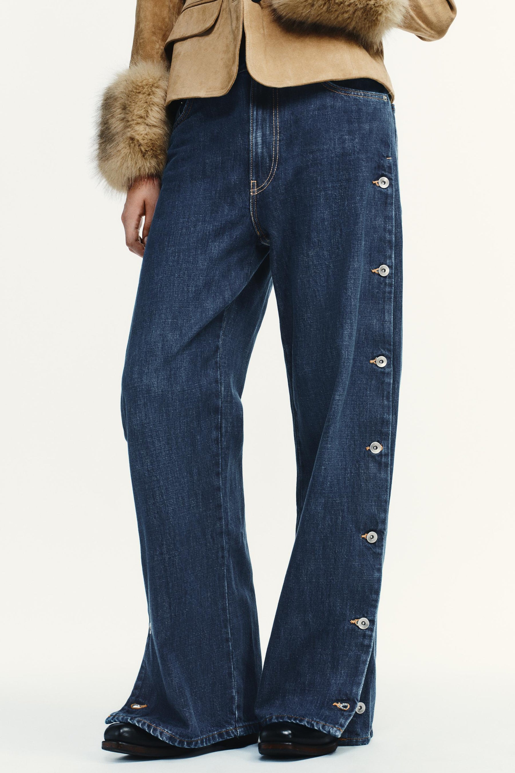 Baggy mid-waist jeans with