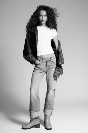 RIPPED STRAIGHT MID-WAIST JEANS