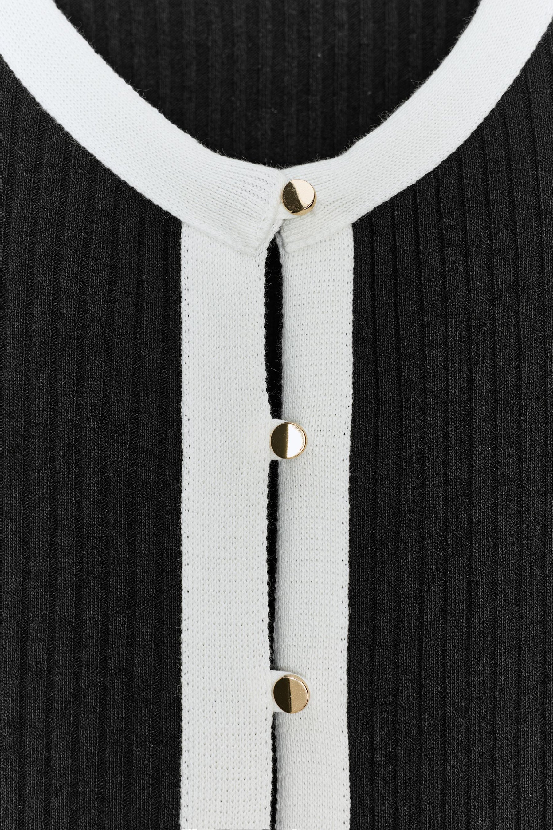 Contrast Knit Cardigan