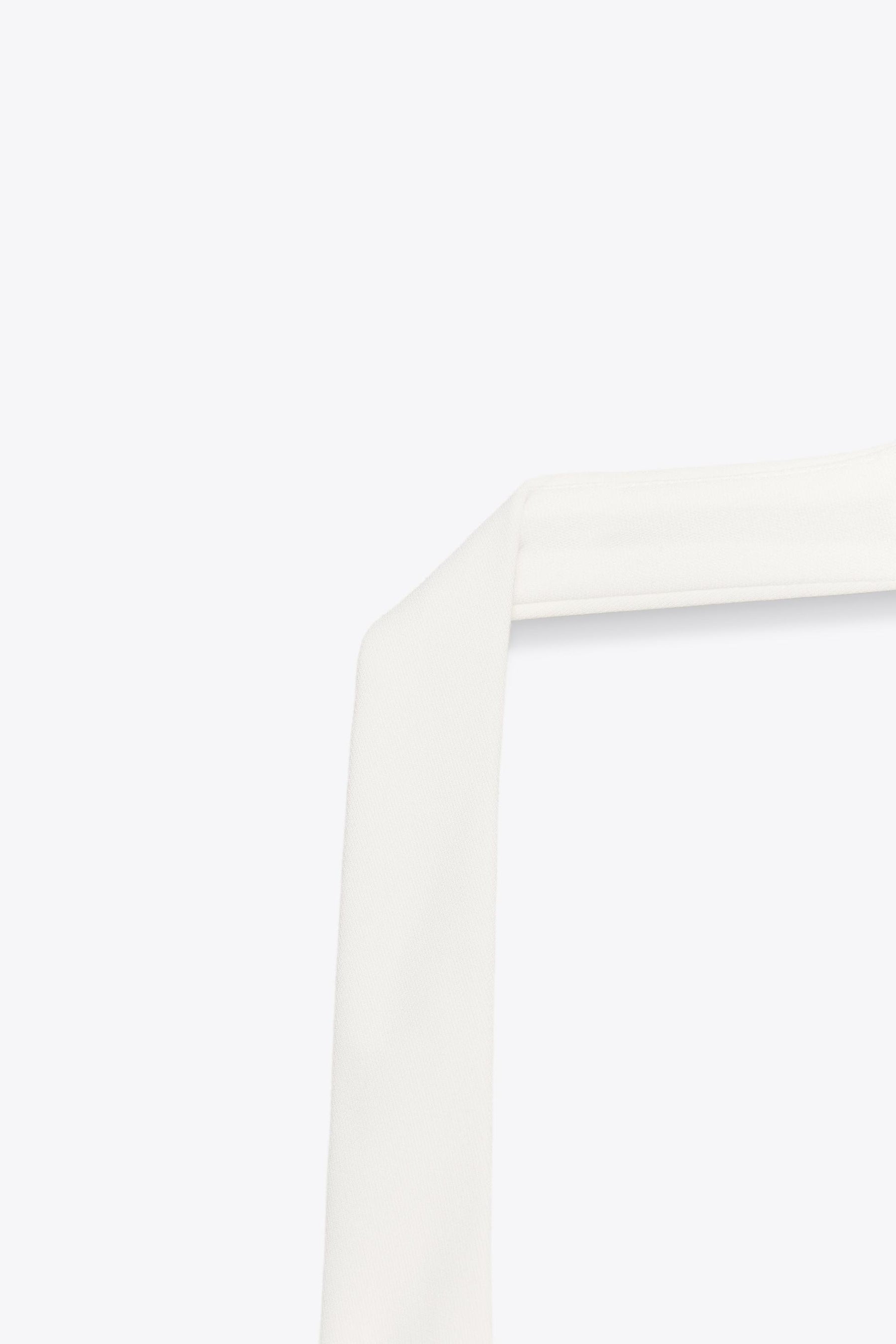 HALTER TOP WITH BOWS