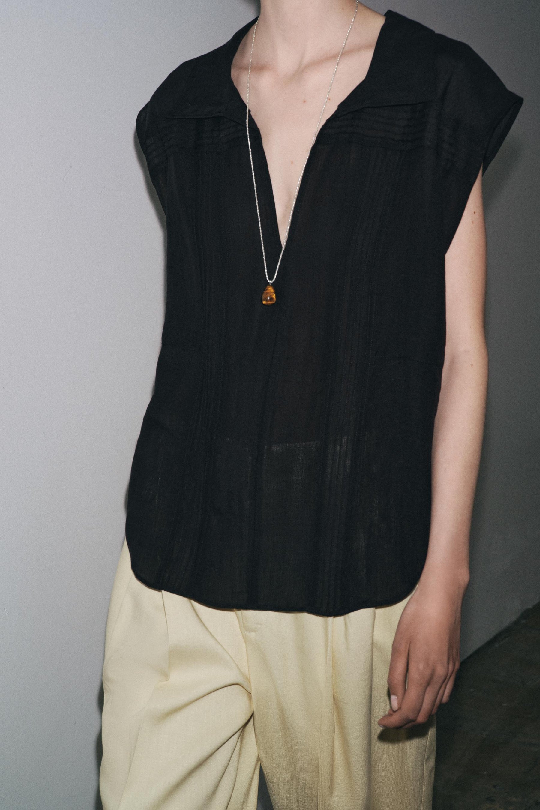 RAMIE BLEND PINTUCK SHIRT