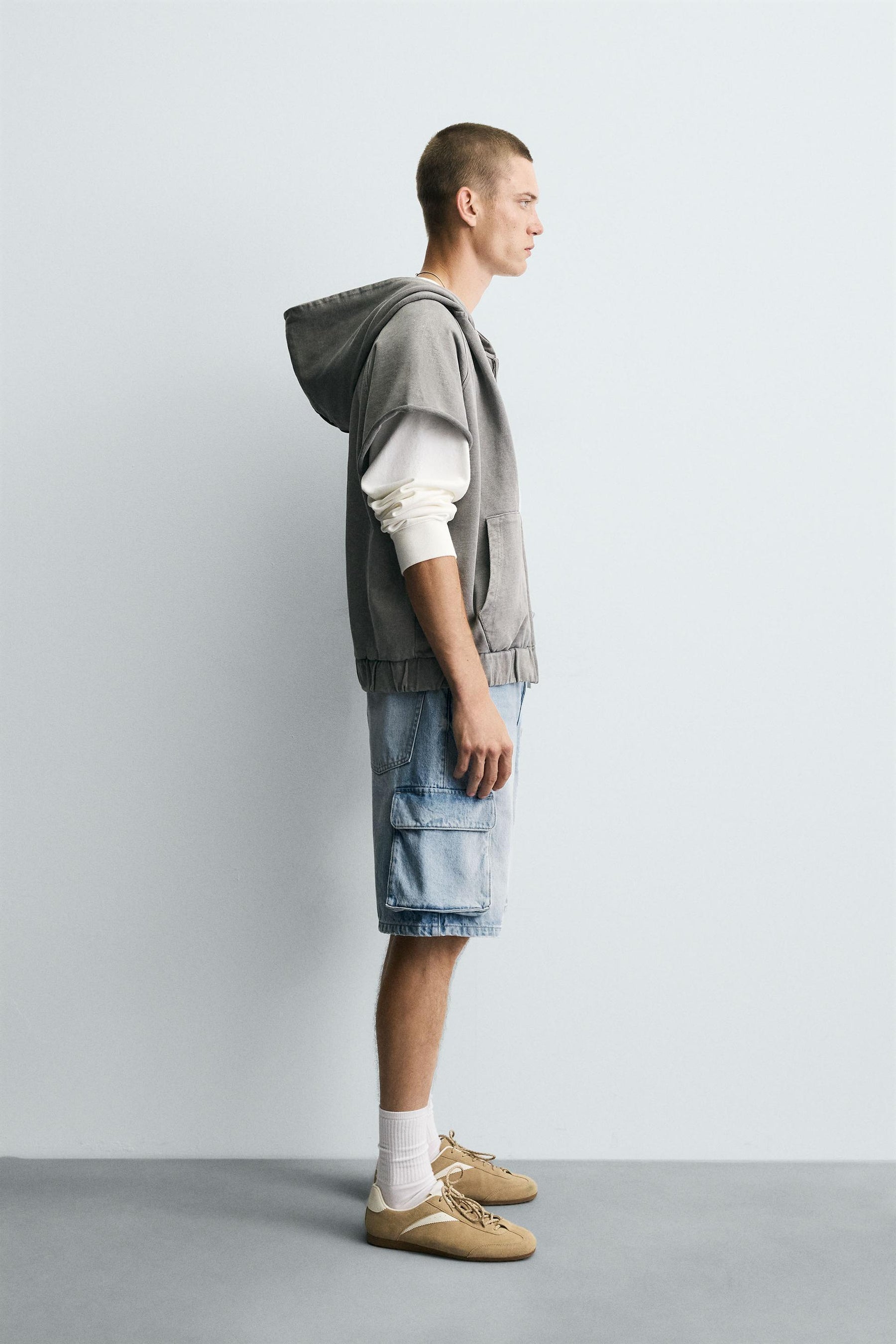 DENIM CARGO BERMUDA SHORTS - Image 4