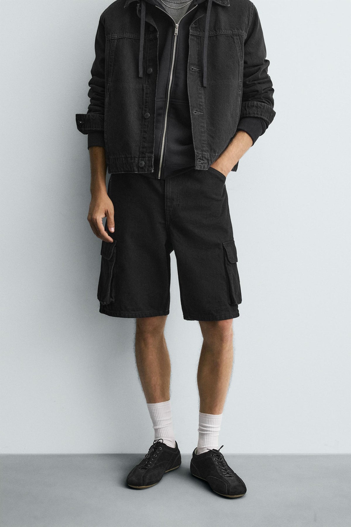 DENIM CARGO BERMUDA SHORTS - Image 2