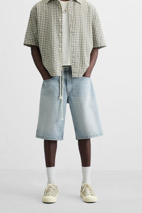 BAGGY FIT DENIM BERMUDAS - Image 2