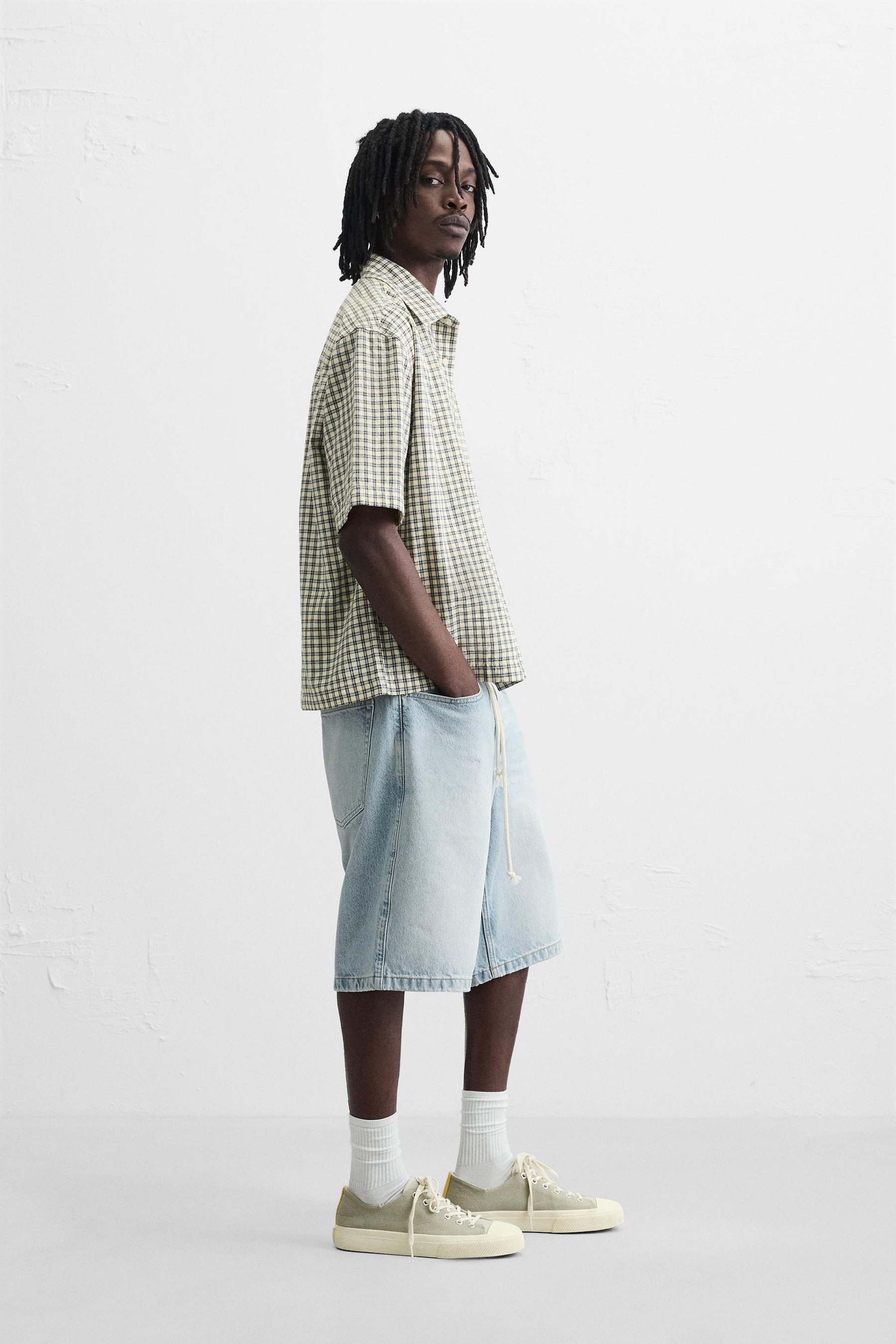 BAGGY FIT DENIM BERMUDAS - Image 4