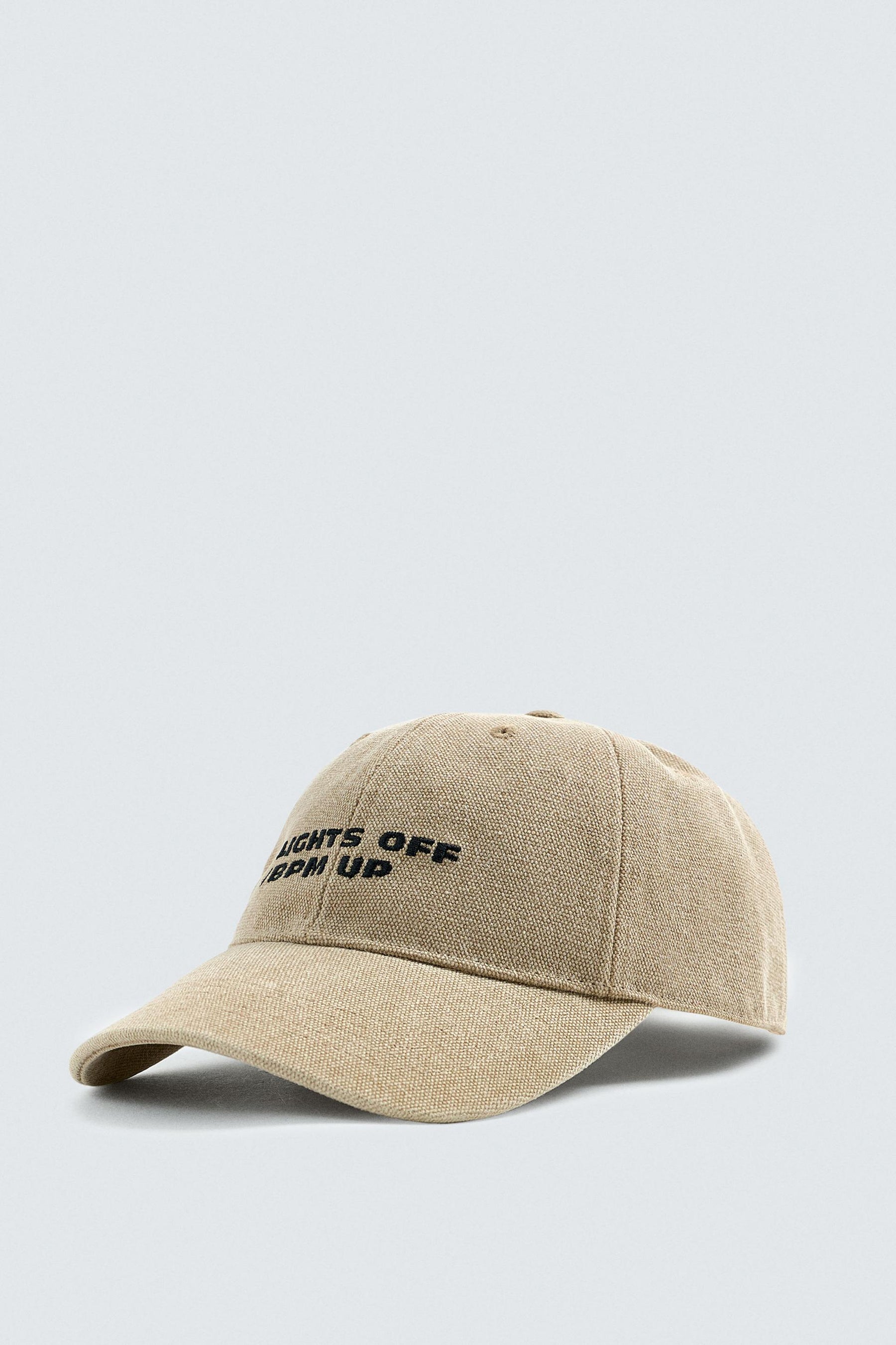 CONTRAST EMBROIDERY CAP - Image 4