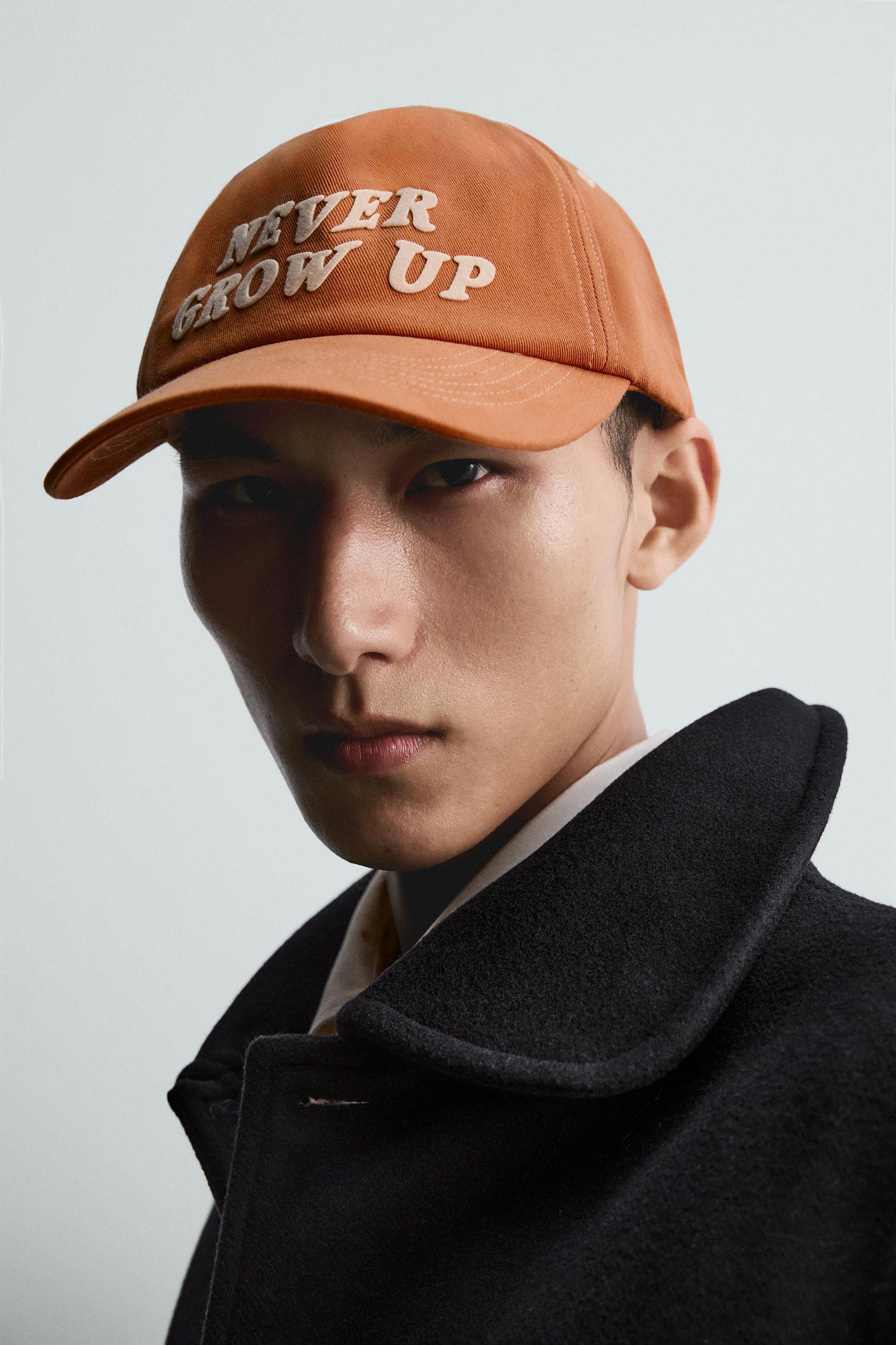 PETER PAN TEXT CAP HARRY LAMBERT FOR X DISNEY - Image 1