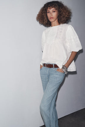 EMBROIDERED ROMANTIC BLOUSE