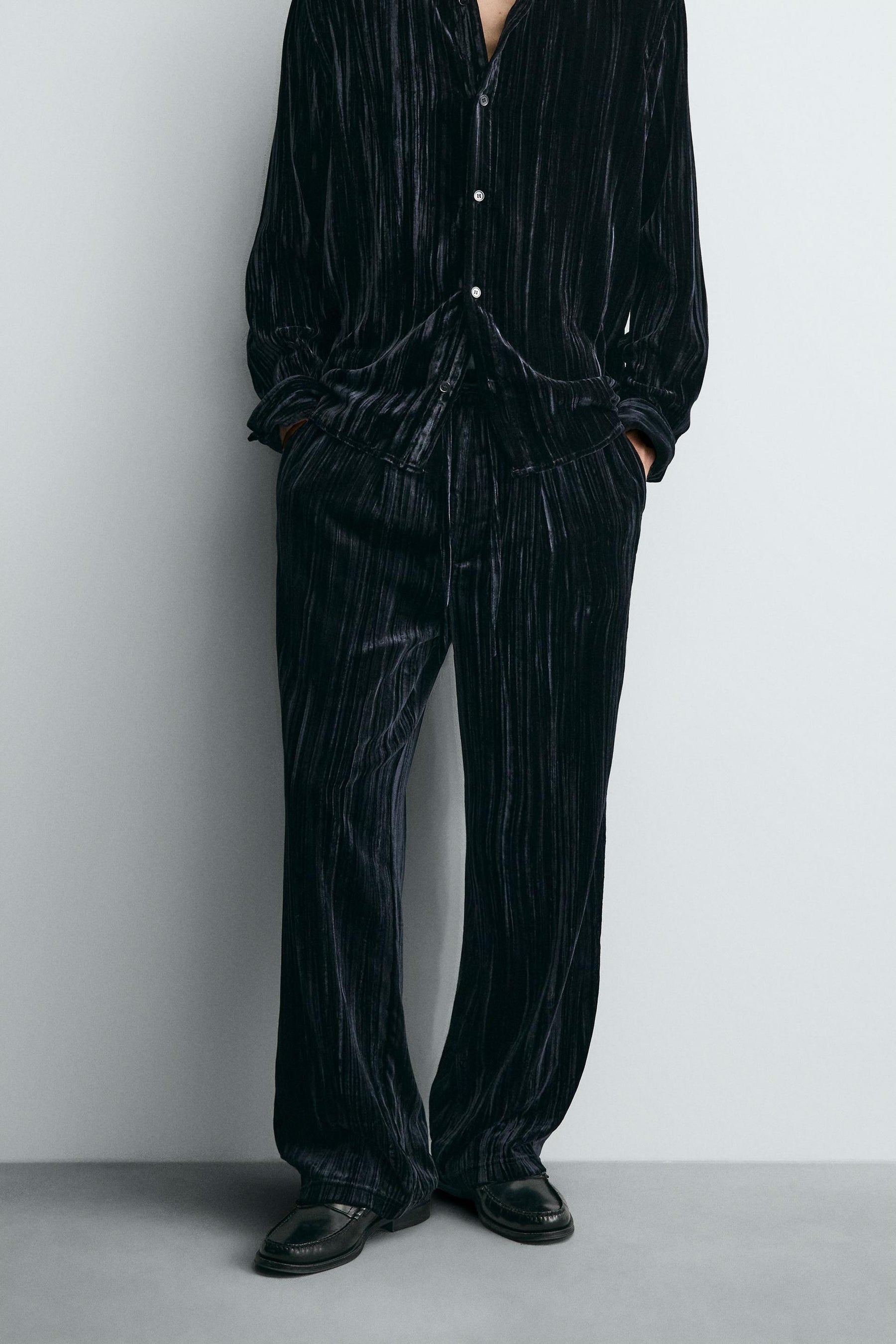 PLEATED VELVET TROUSERS - Image 2