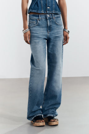Mid-Waist Wide-Leg Jeans