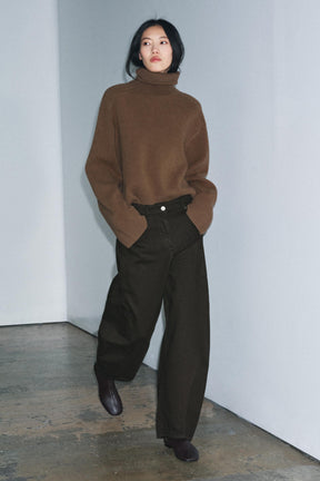 Mid-Waist Balloon Jeans