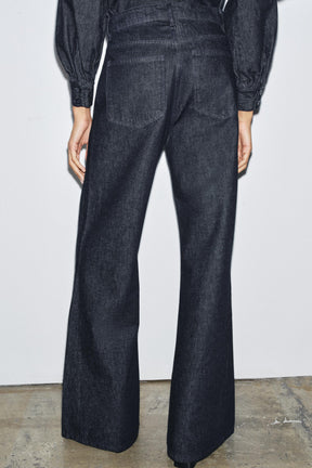 High-waist wide-leg jeans