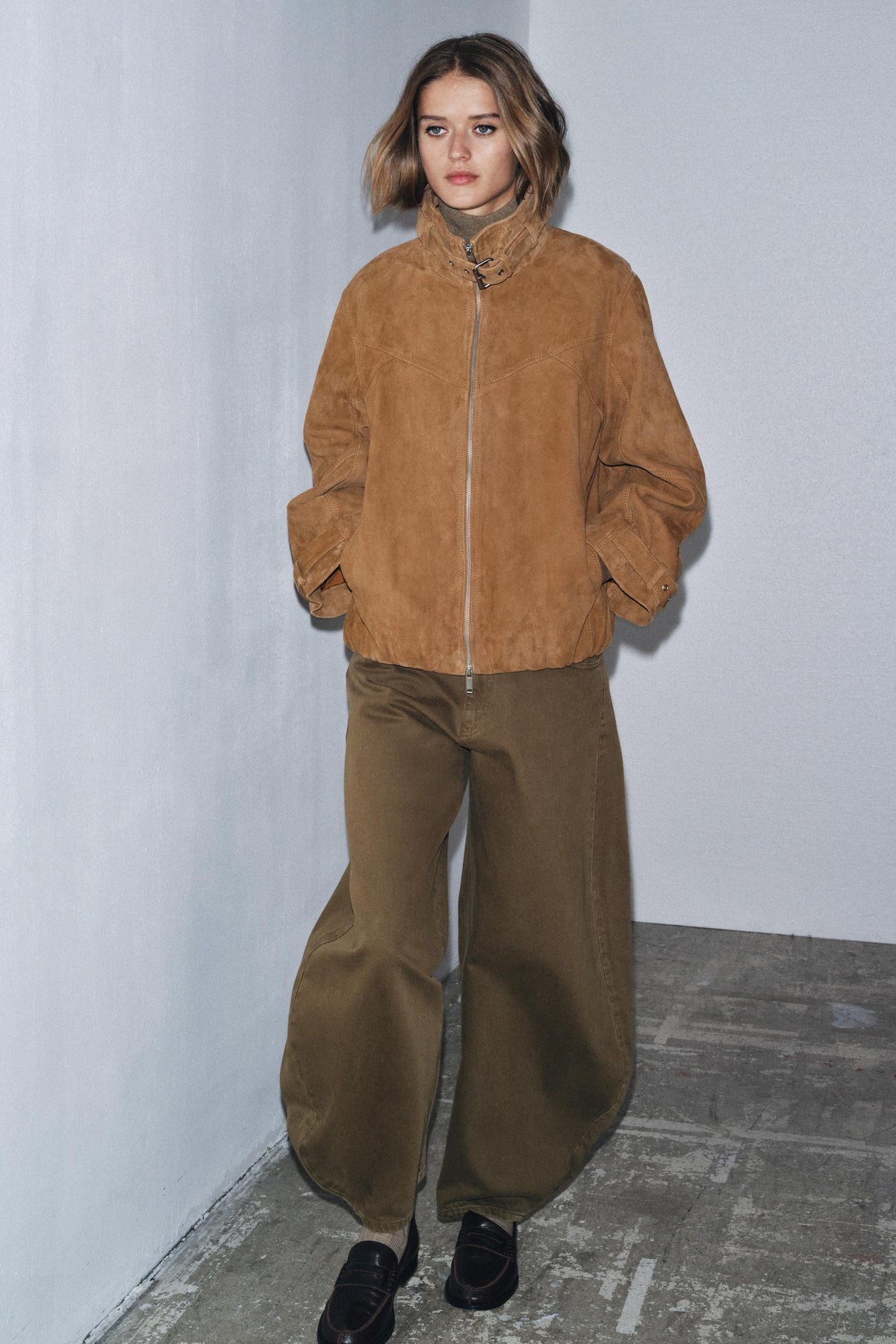 Barrel Mid-Waist Jeans