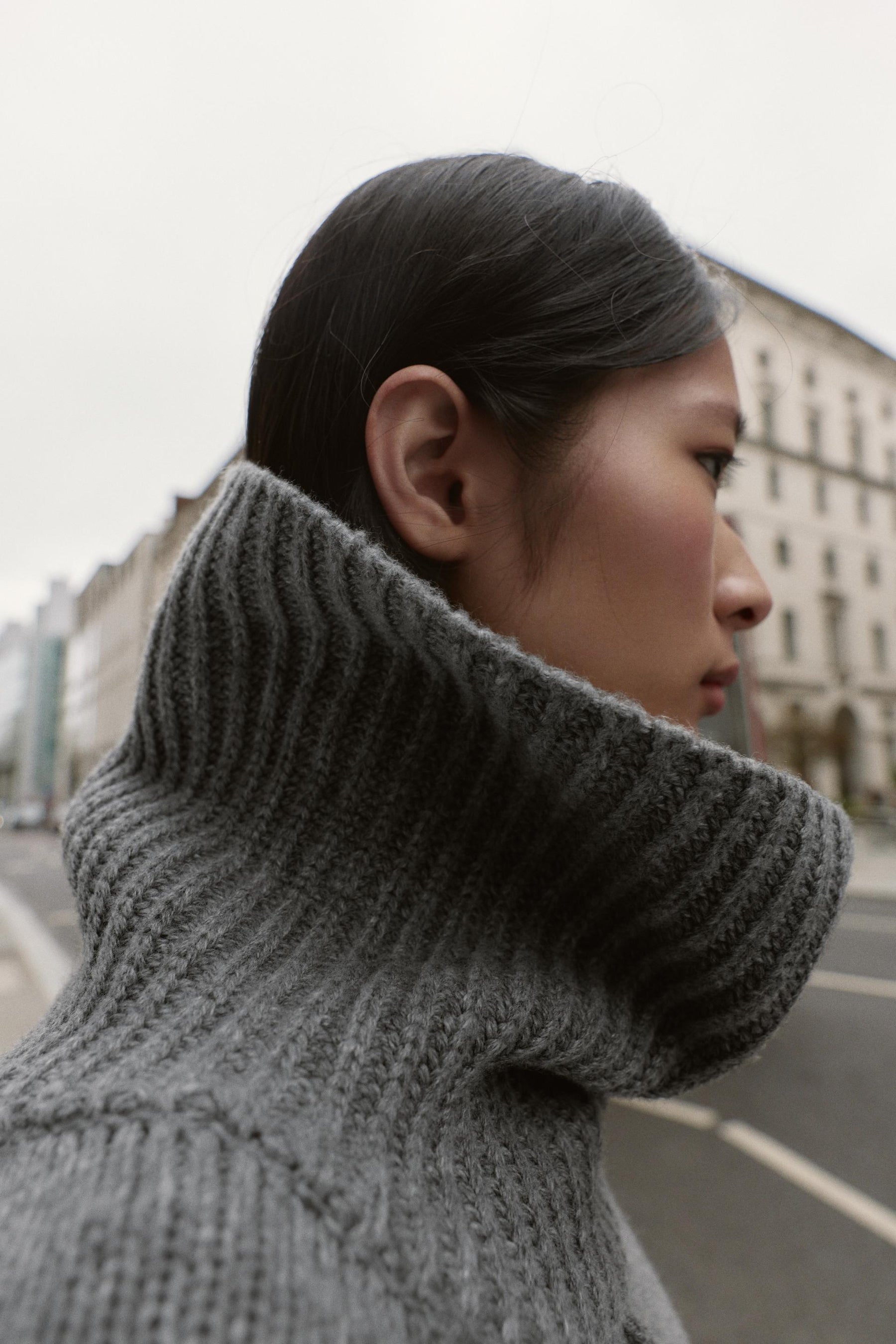 OVERSIZED KNIT JUMPER