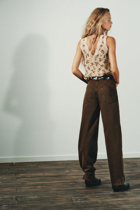 Baggy mid-waist jeans