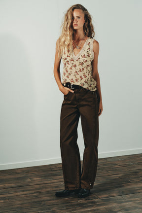 Baggy mid-waist jeans