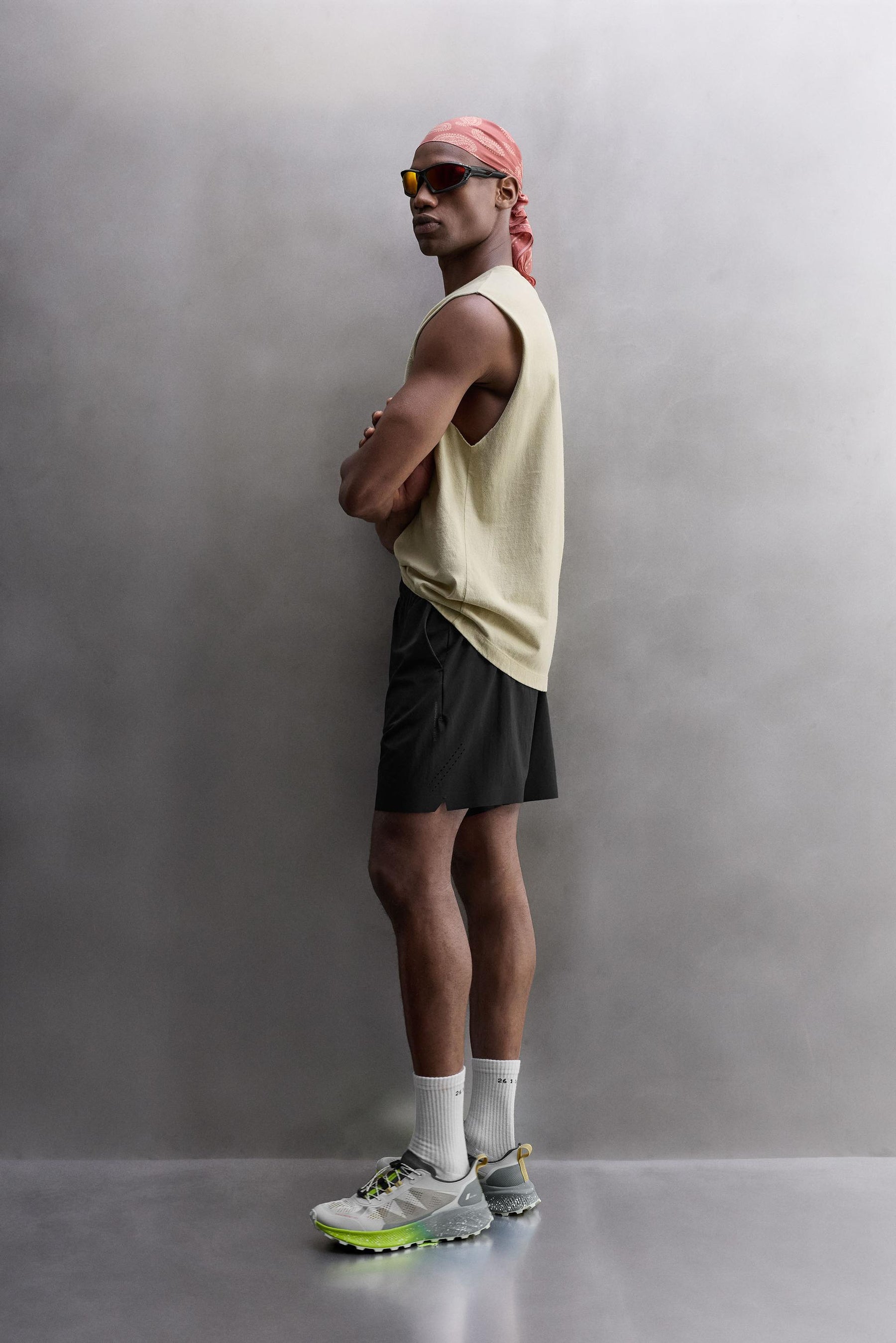 PERFORATED LIGHTWEIGHT SHORTS - Image 4