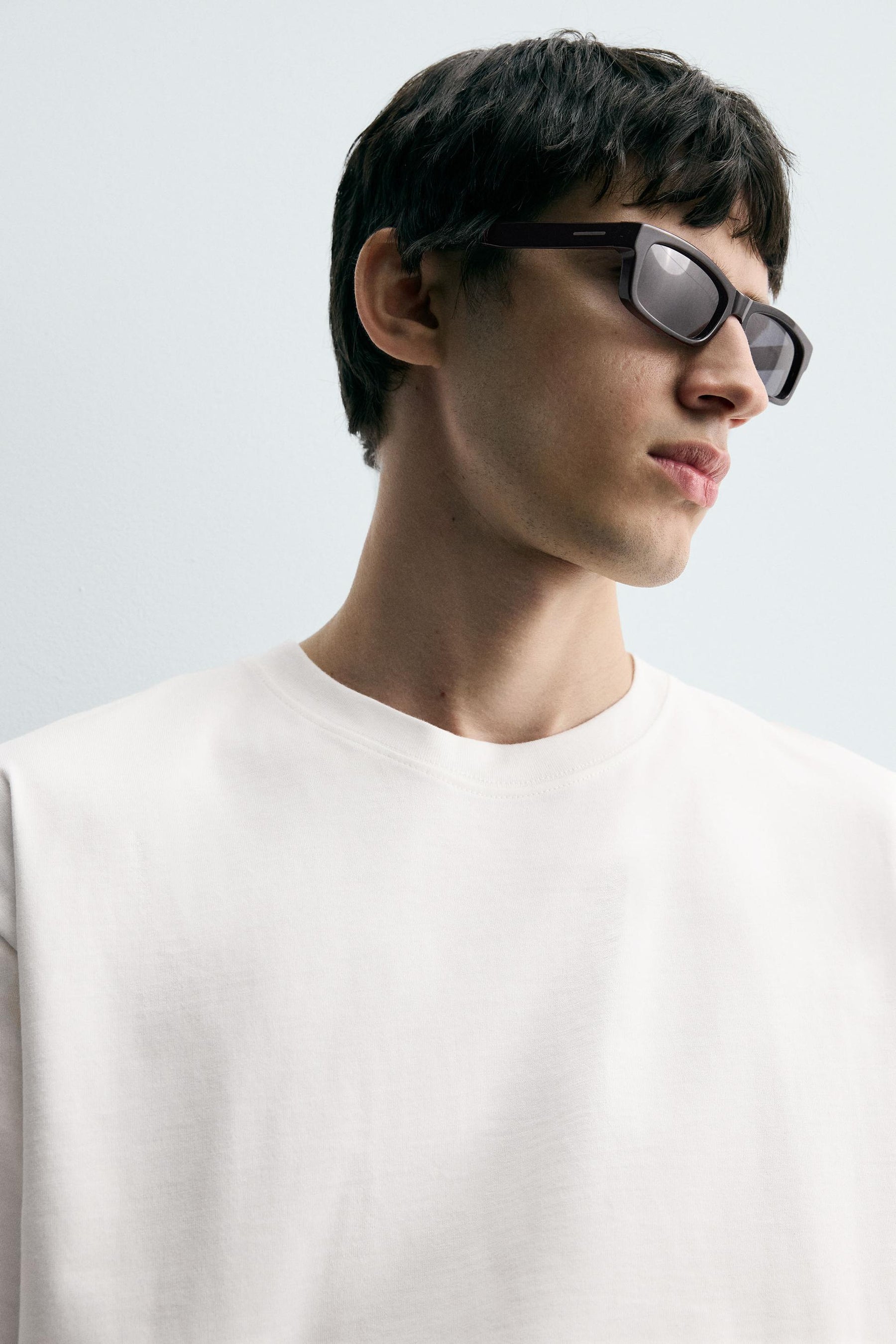 EMBROIDERED PATCH T-SHIRT - Image 6