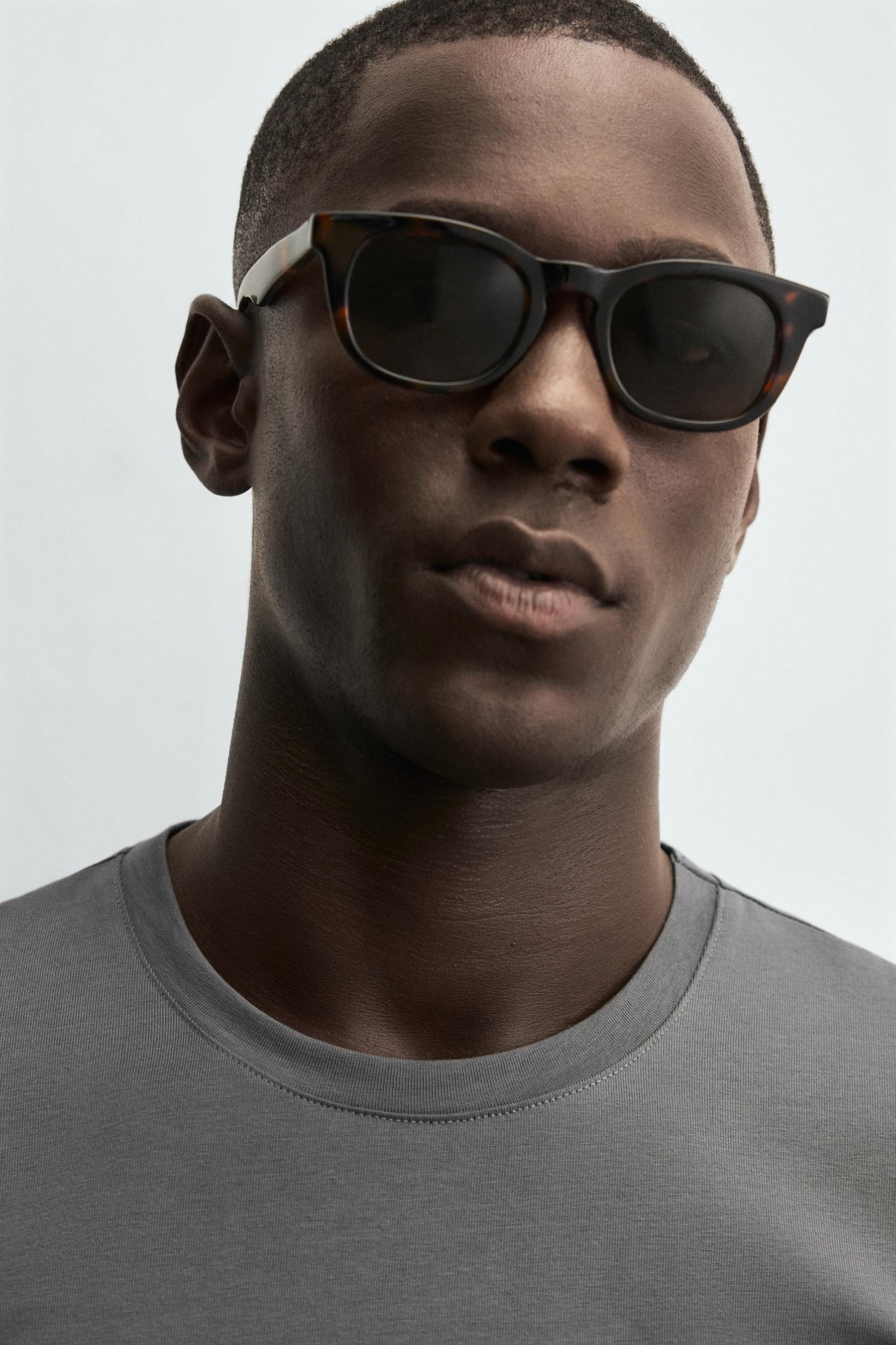 BASIC SLIM FIT T-SHIRT - Image 5