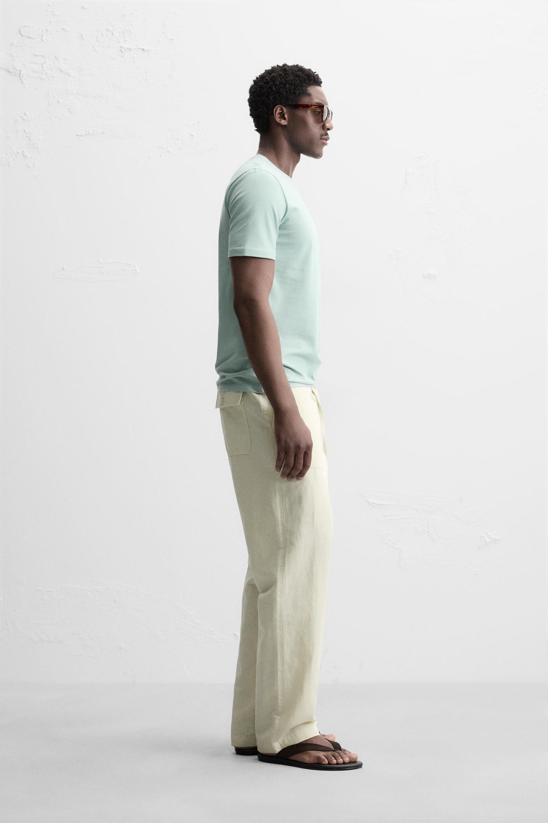 BASIC SLIM FIT T-SHIRT - Image 4