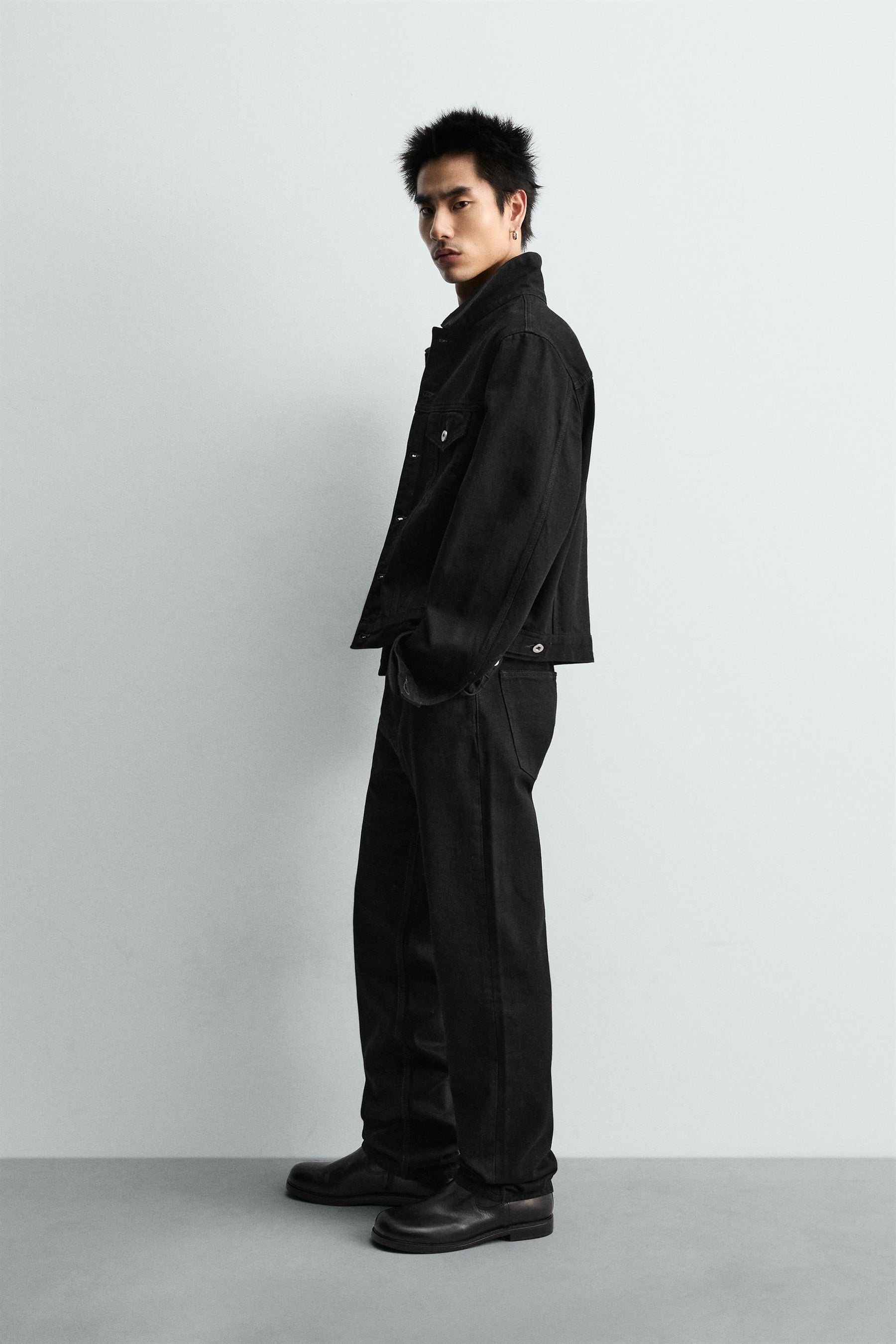 LIMITED EDITION CROPPED FIT DENIM JACKET - Image 4