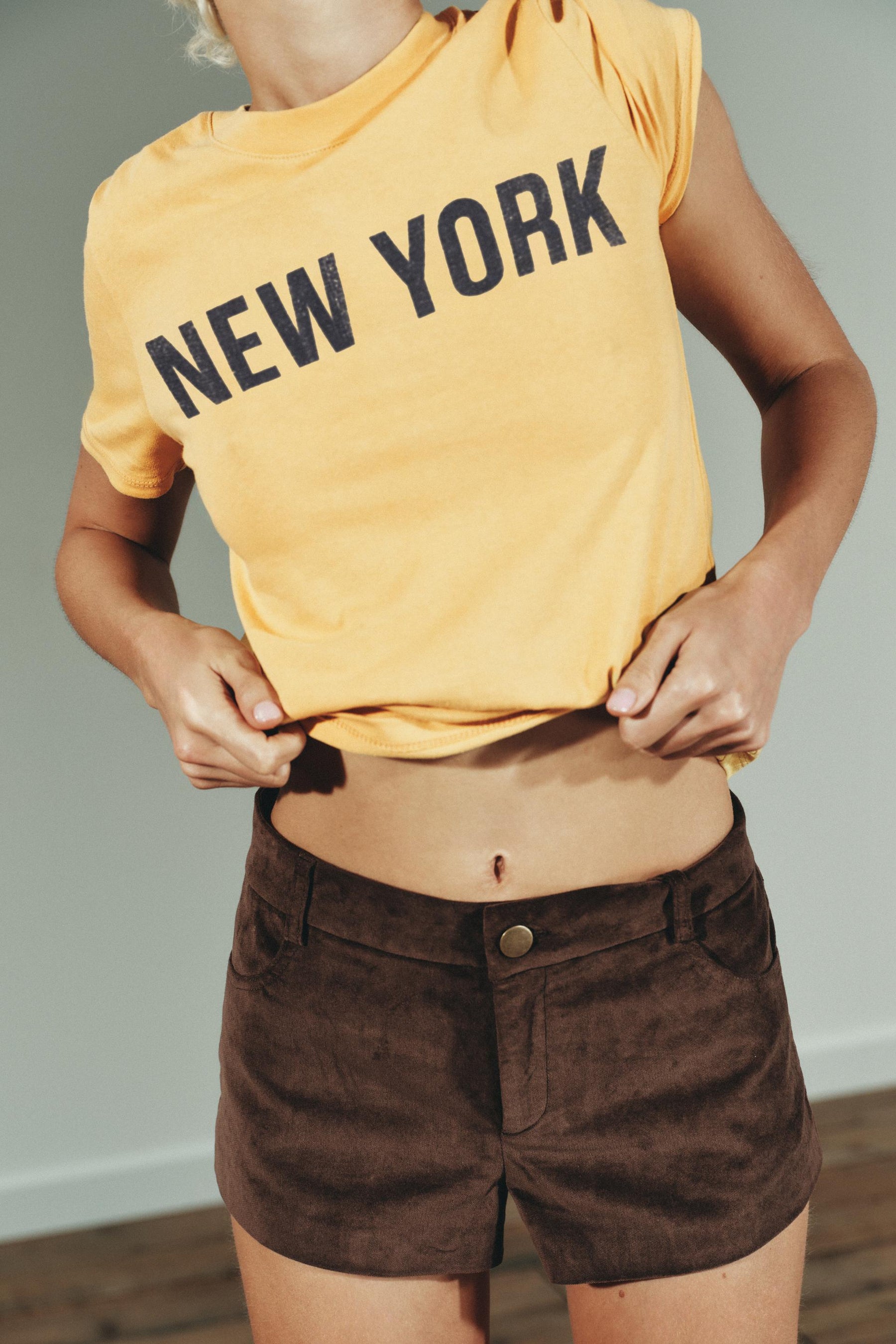 SHORT SLEEVE T-SHIRT