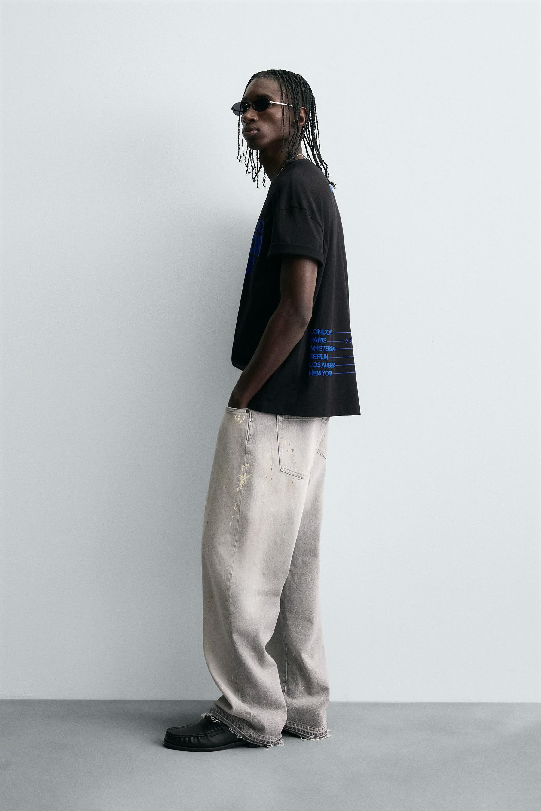 T-SHIRT WITH GRAPHIC SLOGAN - Image 4