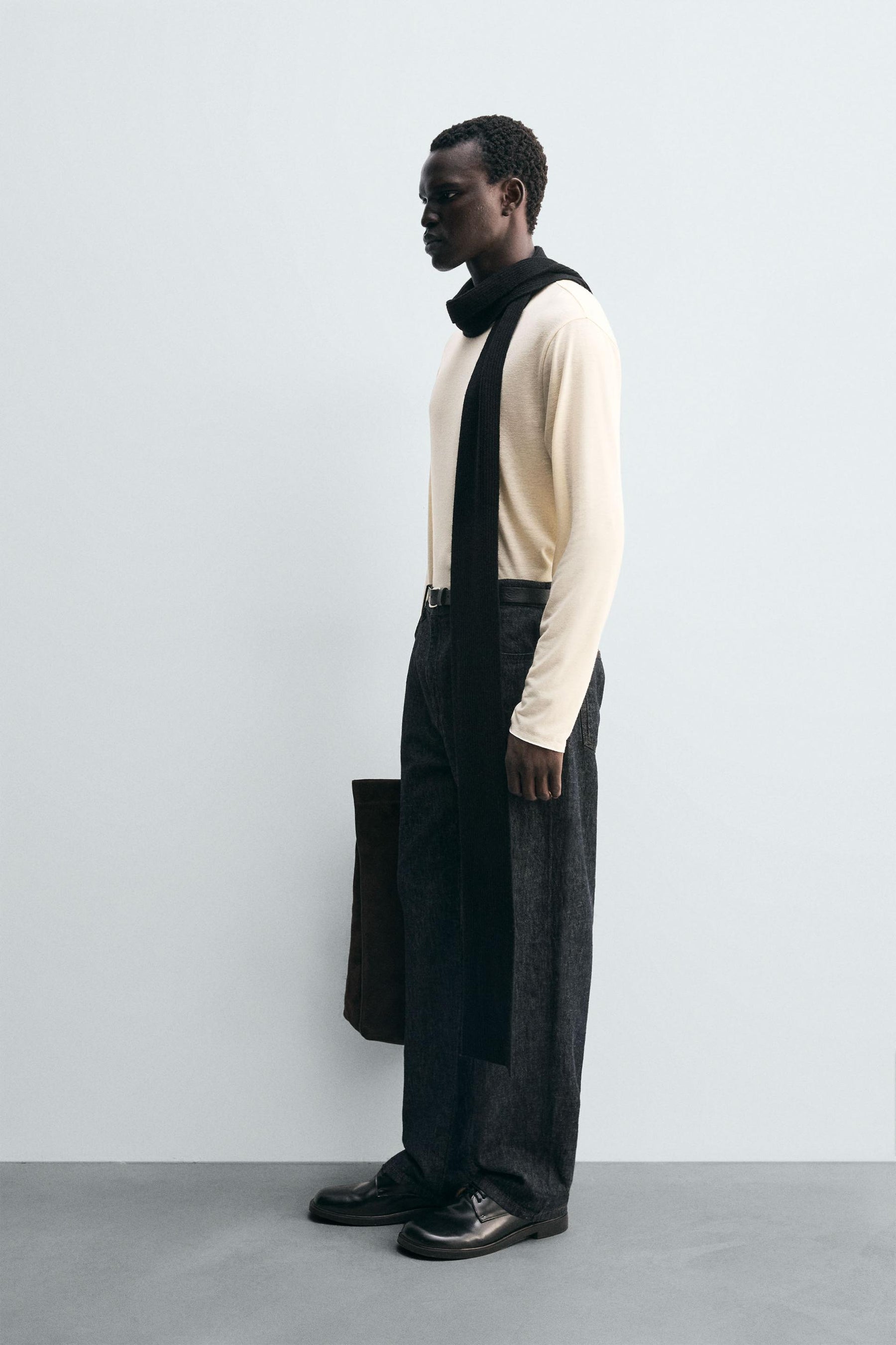 LIGHTWEIGHT LONG SLEEVE T-SHIRT - Image 3