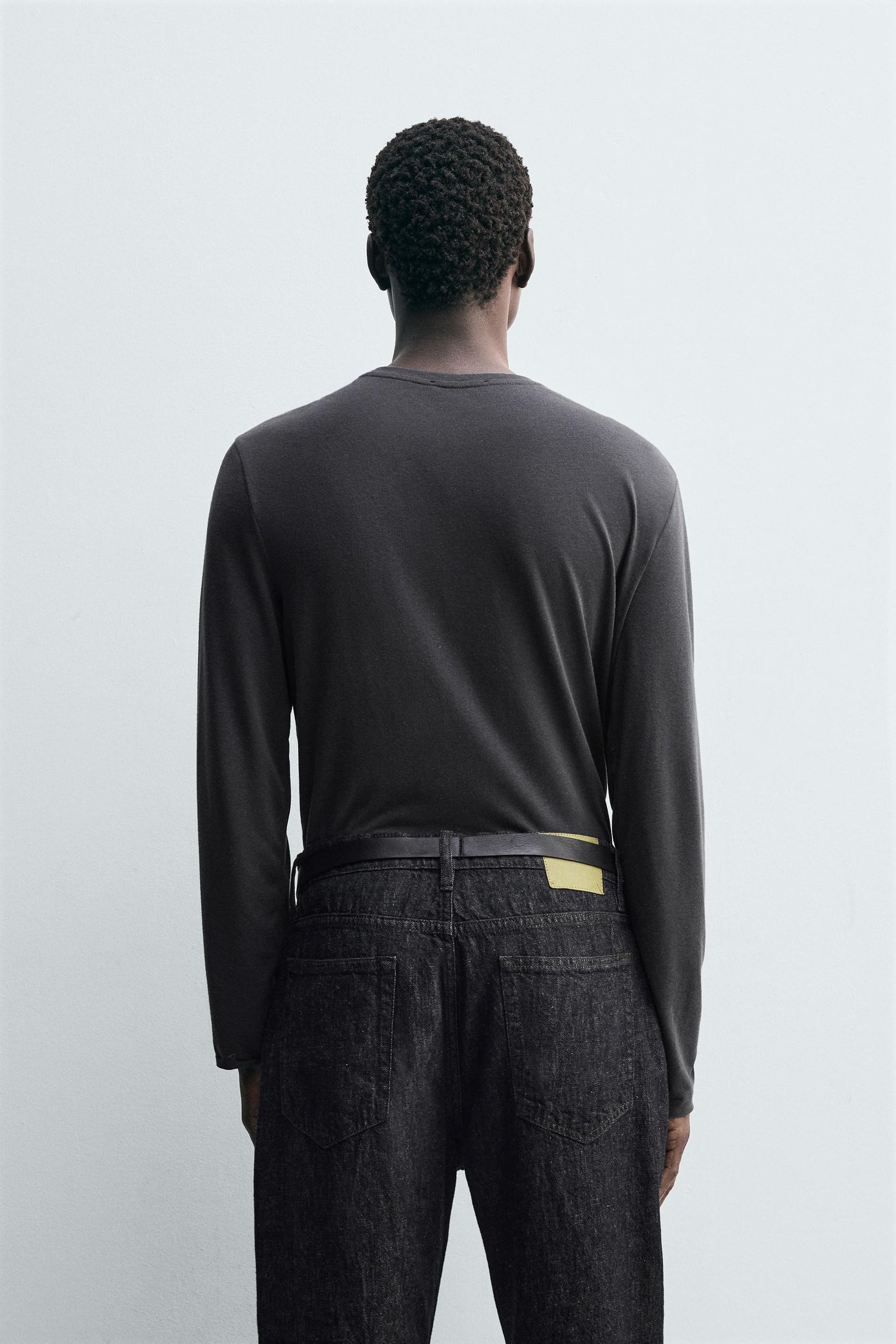 LIGHTWEIGHT LONG SLEEVE T-SHIRT - Image 3