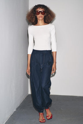 COTTON BOAT NECK SHIRT