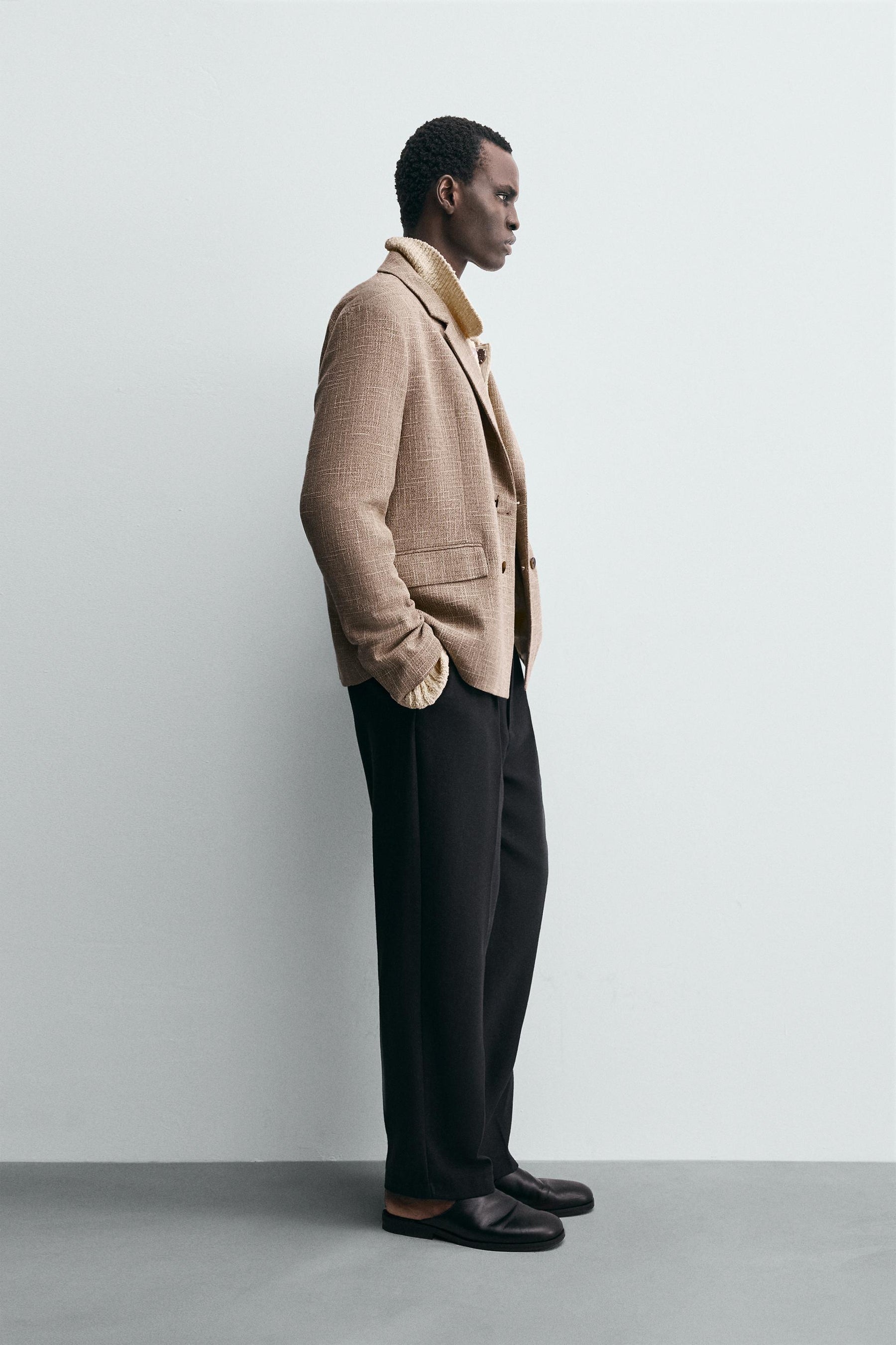 TEXTURED DOUBLE-BREASTED BLAZER - Image 4