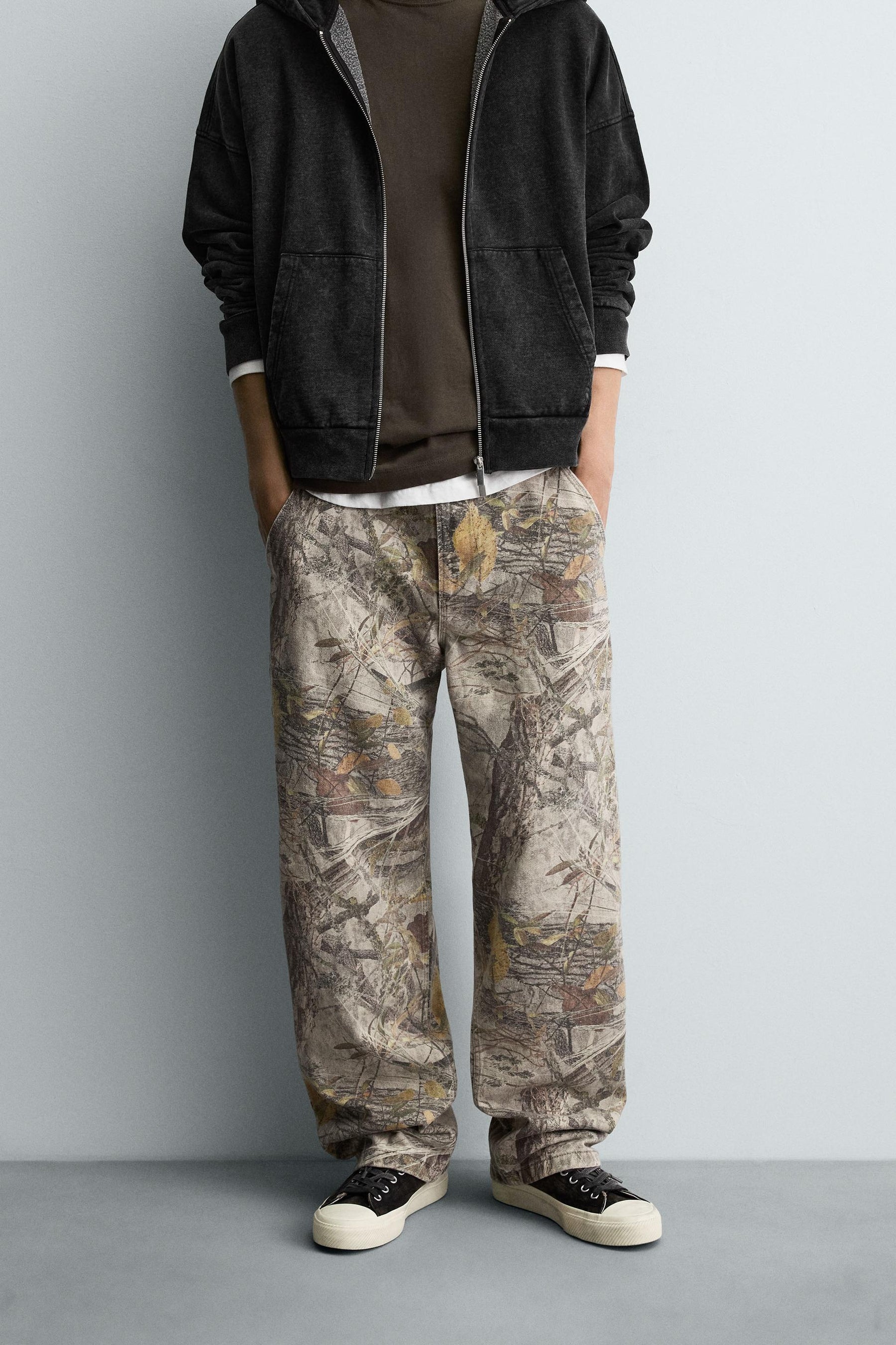 ABSTRACT PRINT CARPENTER TROUSERS - Image 2